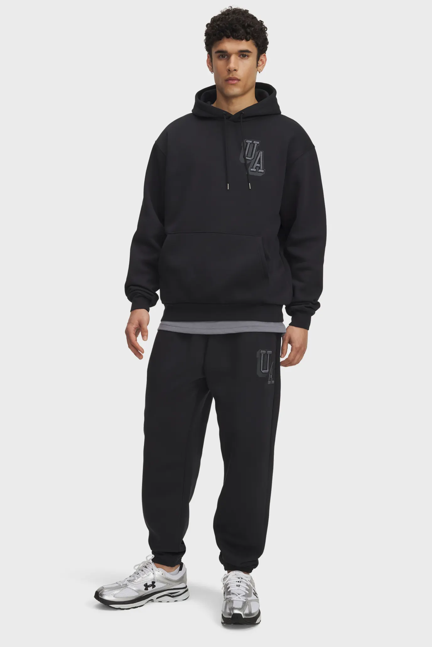 Чоловічі чорні спортивні штани UA Icon Flc Graphic Jgr 2