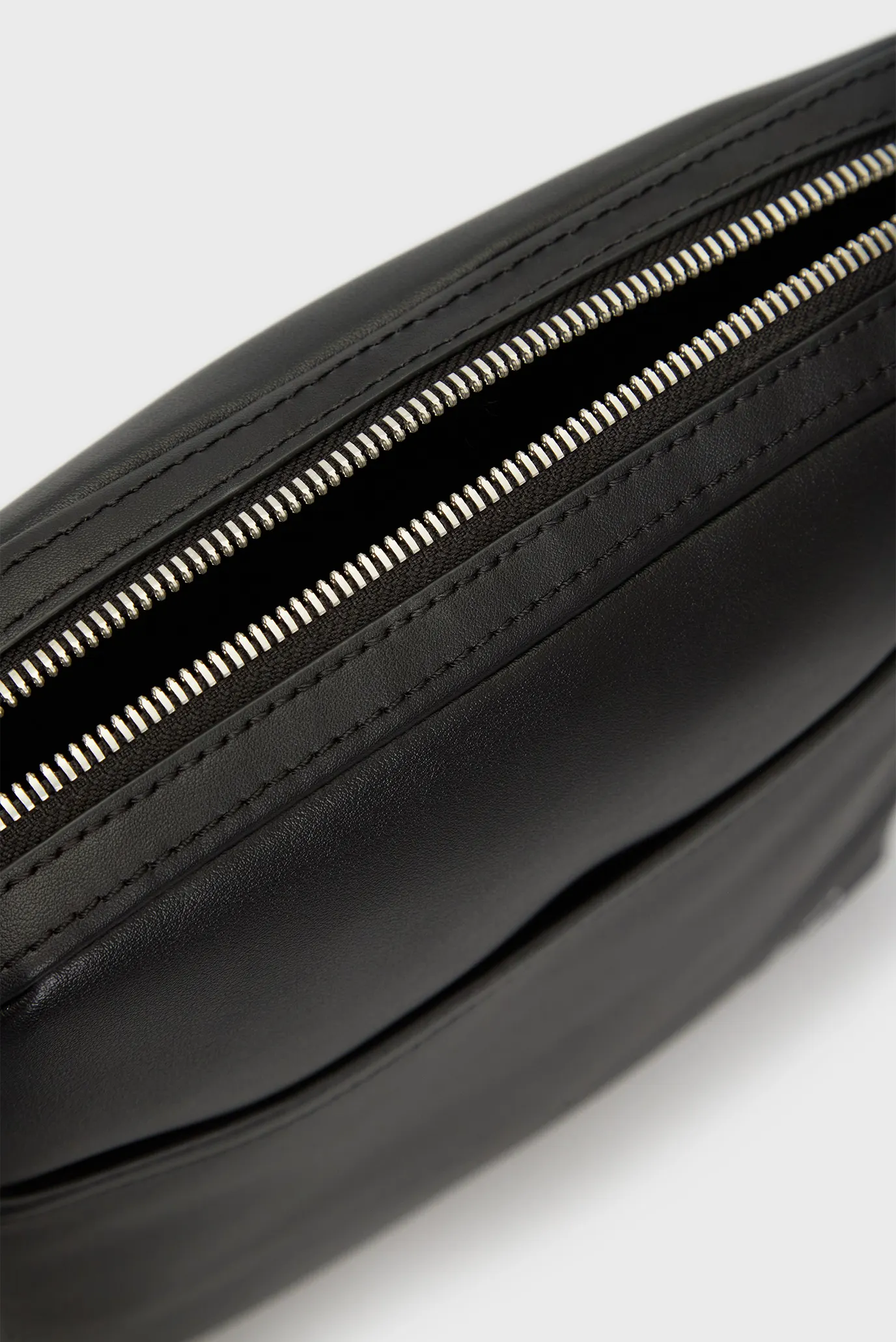 Мужская черная сумка MONO LOGO REPORTER22 6