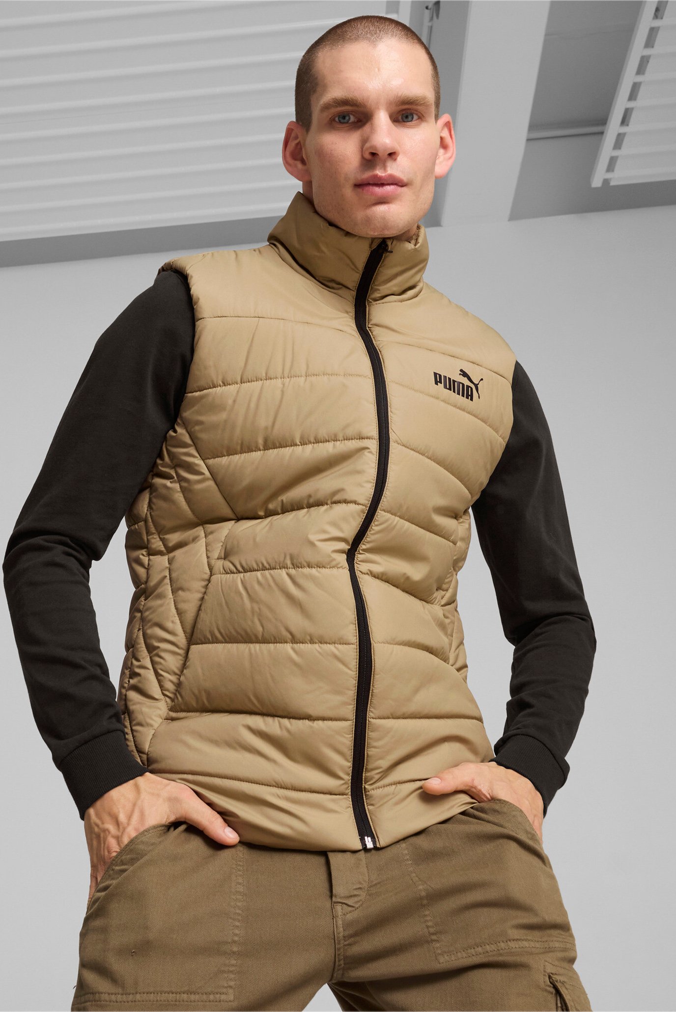 Чоловічий бежевий жилет Essentials Padded Vest Men 1