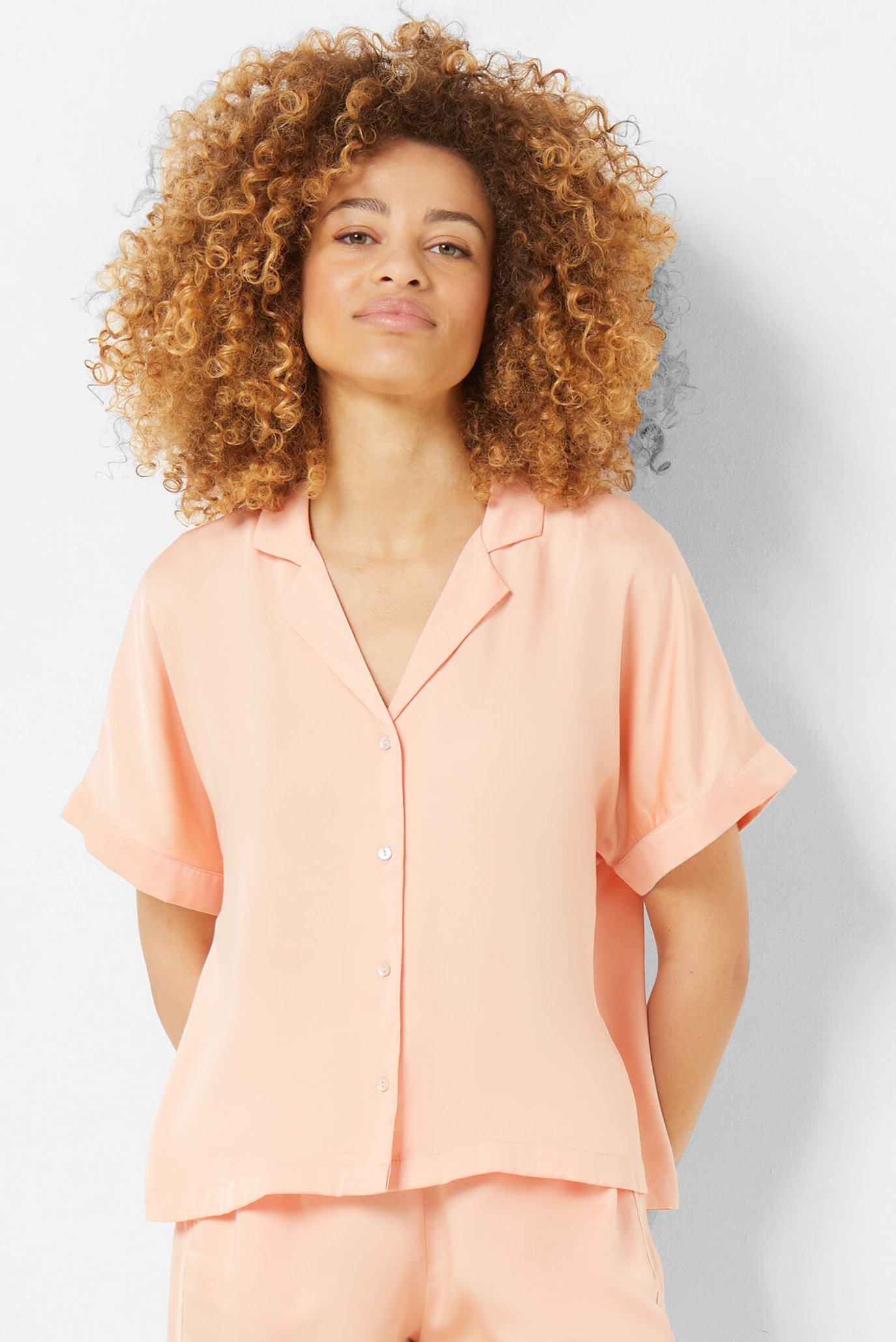 Жіноча персикова сорочка TIZIA 1