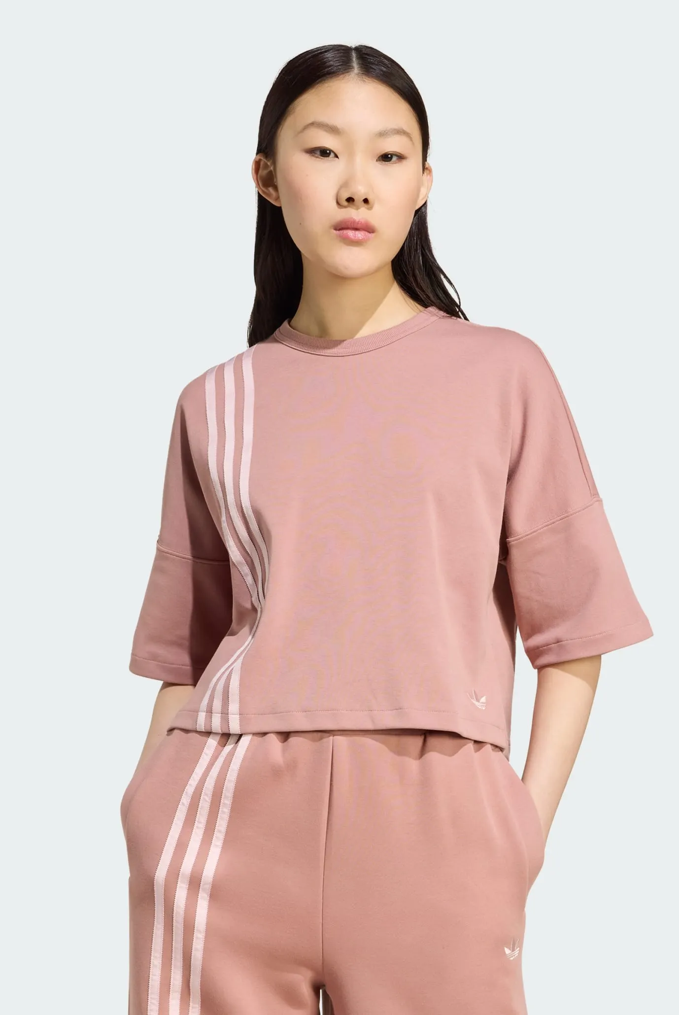 Жіноча рожева футболка Off Placed 3-Stripes 1