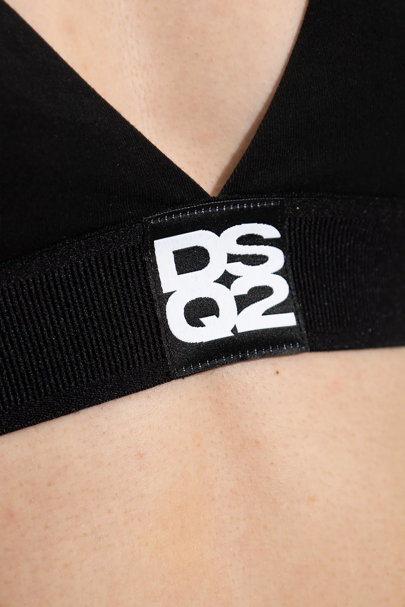 Жіночий чорний бюстгальтер 3