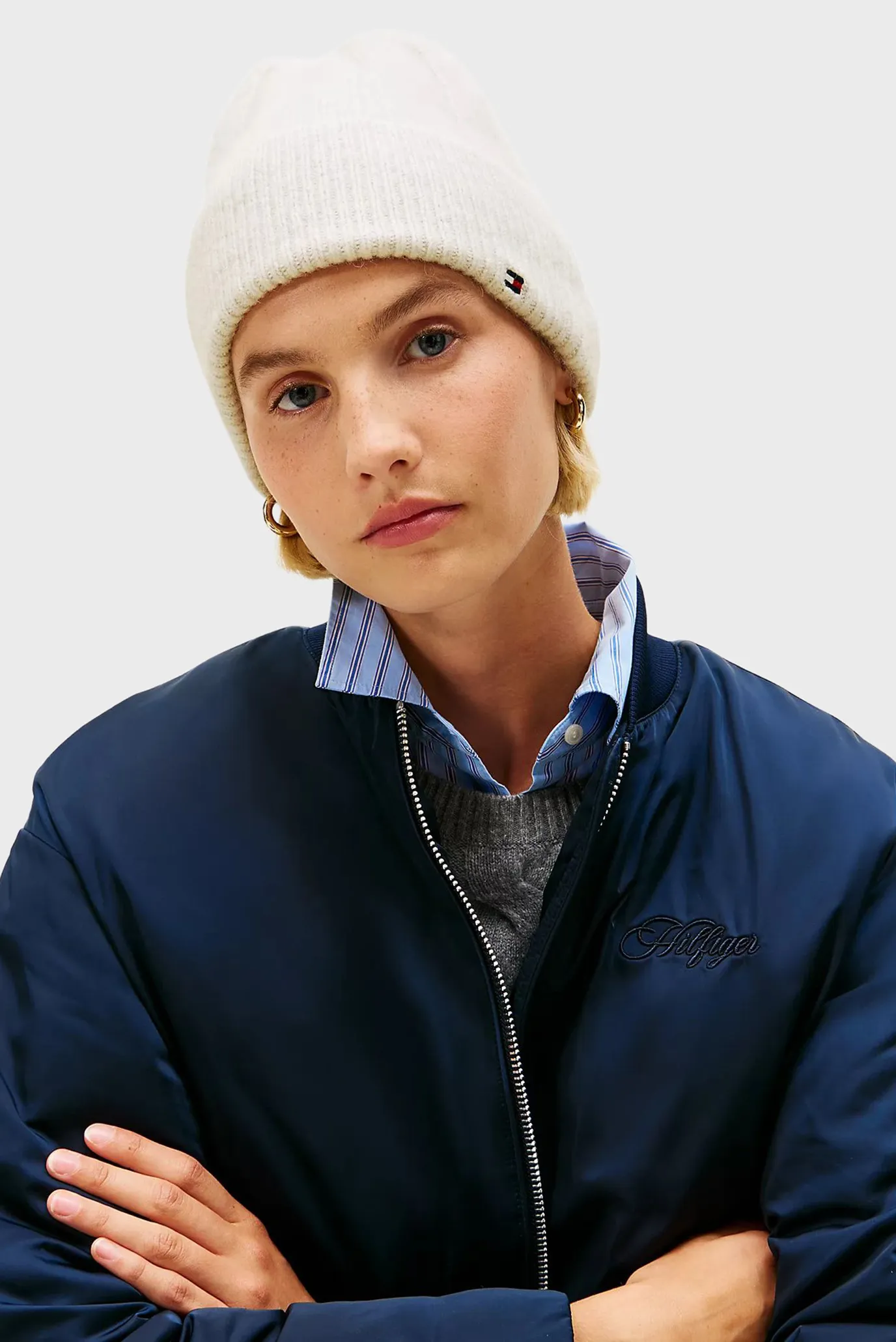 Женская серая шапка FLUFFY 2