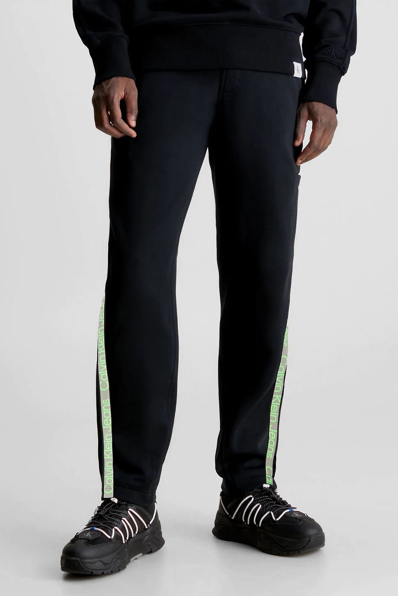 Мужские черные спортивные брюки CUT OFF LOGO TAPE HWK 1