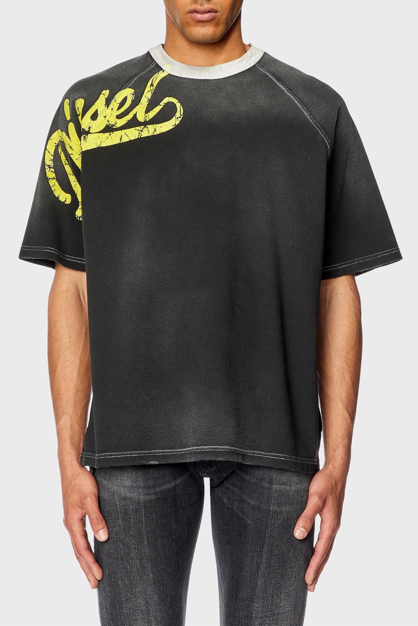 Мужская черная футболка T-ROXT-SLITS 1