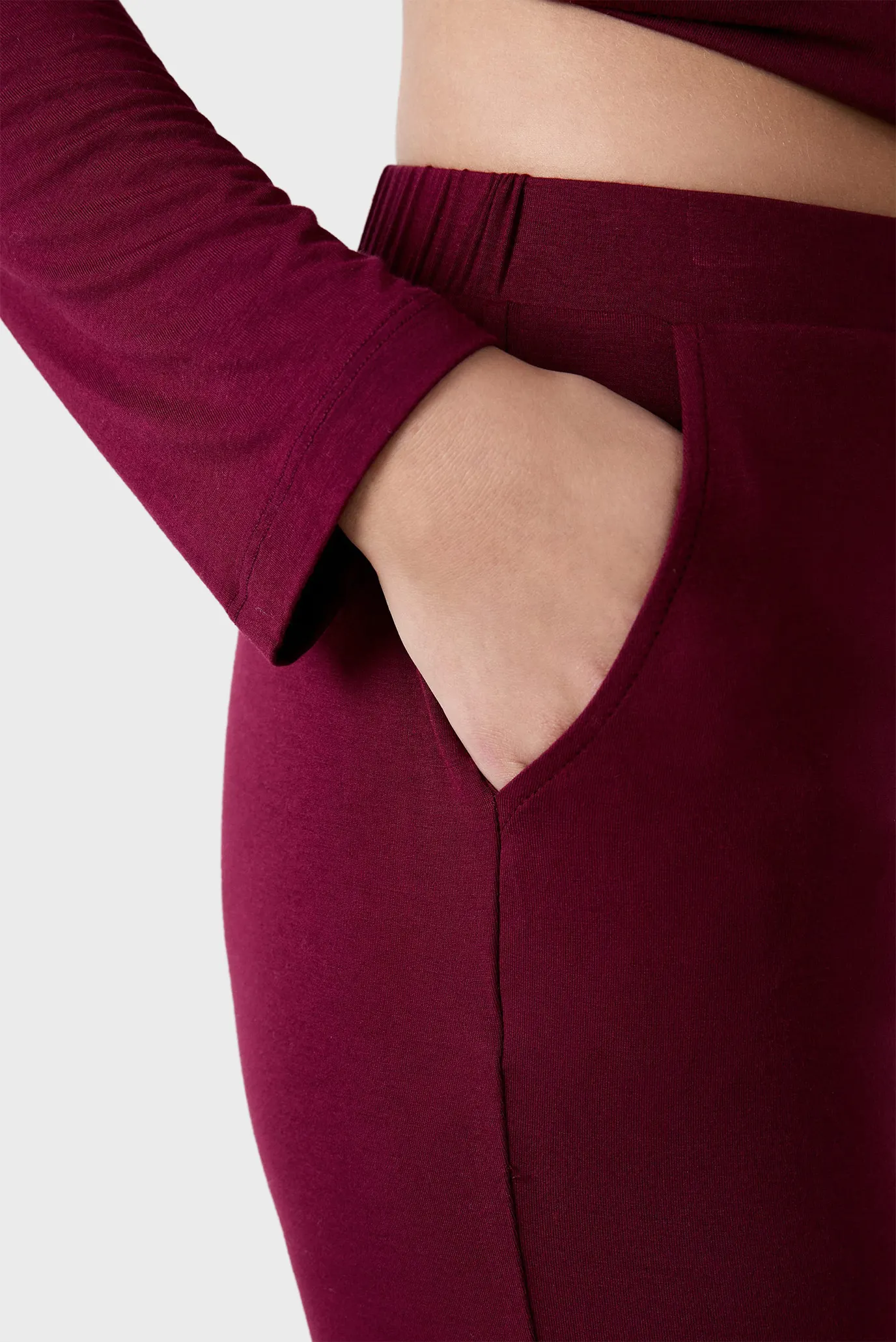Жіночі бордові брюки ALBANE 4