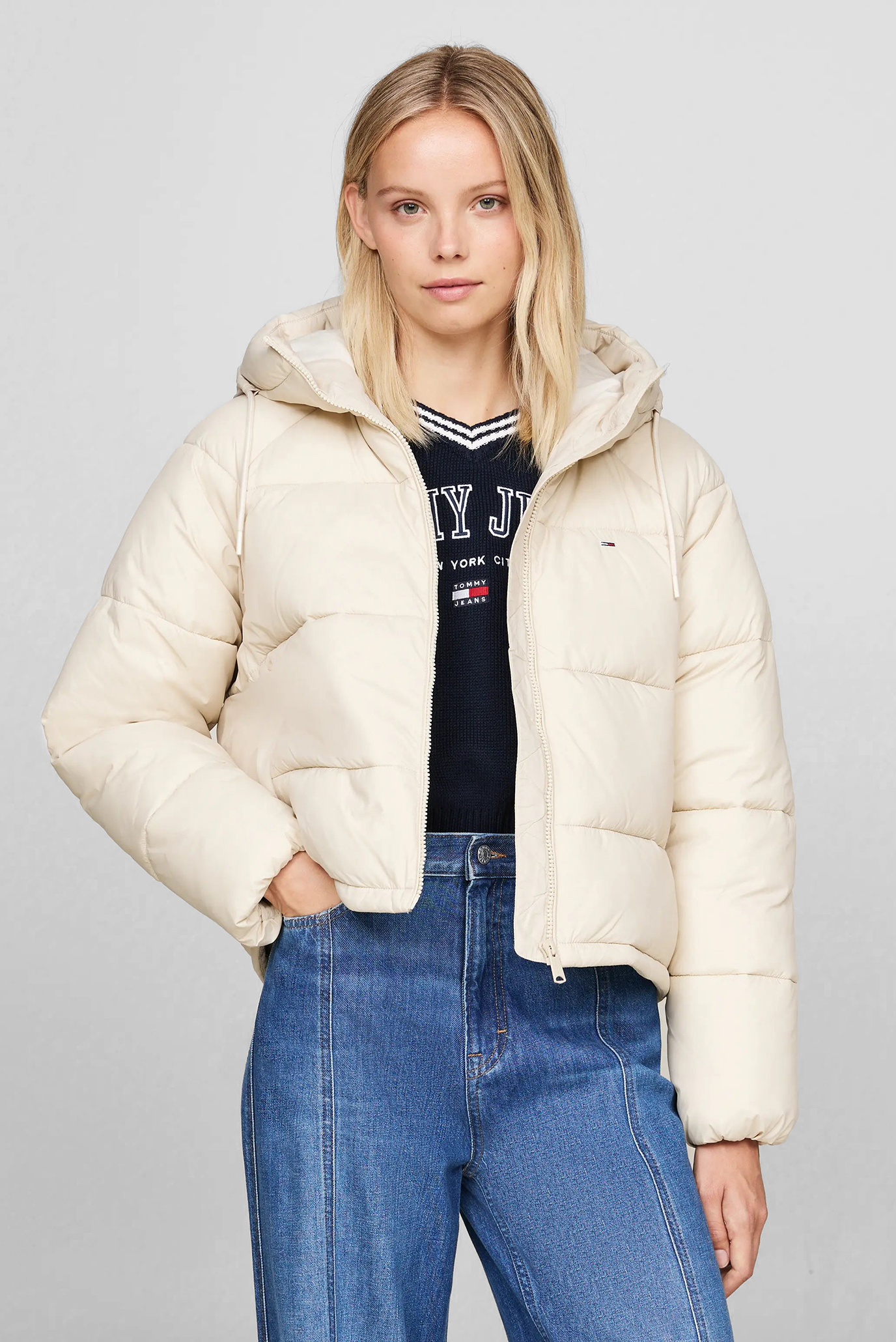 Женская белая куртка TJW VAIL PUFFER EXT 1