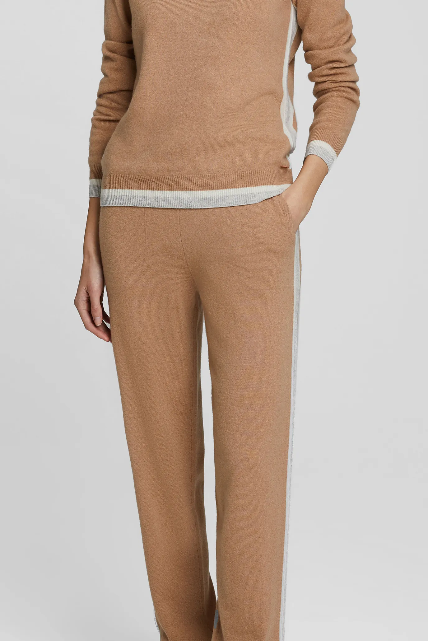 Женские бежевые кашемировые брюки 2