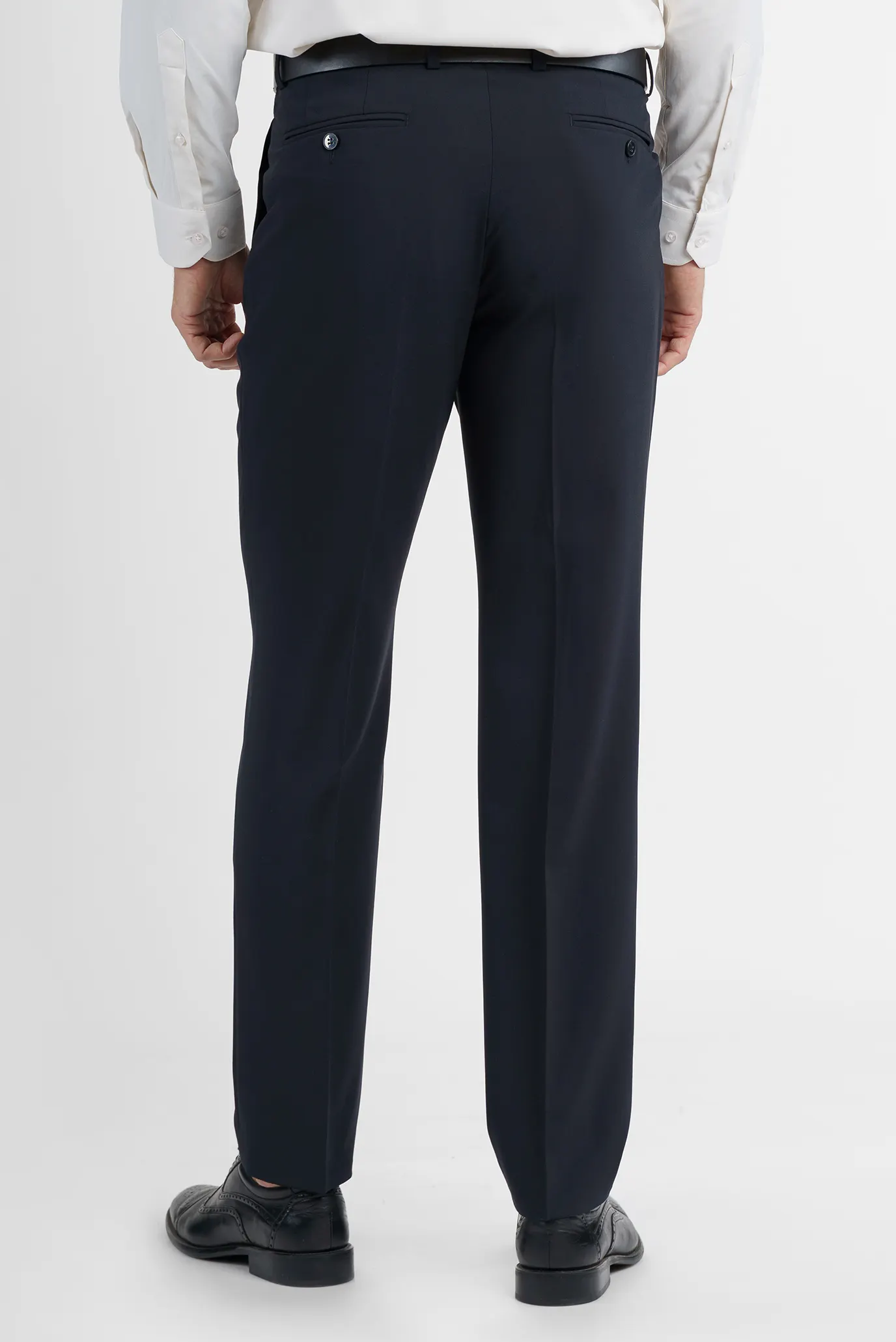 Чоловічий чорний костюм 8