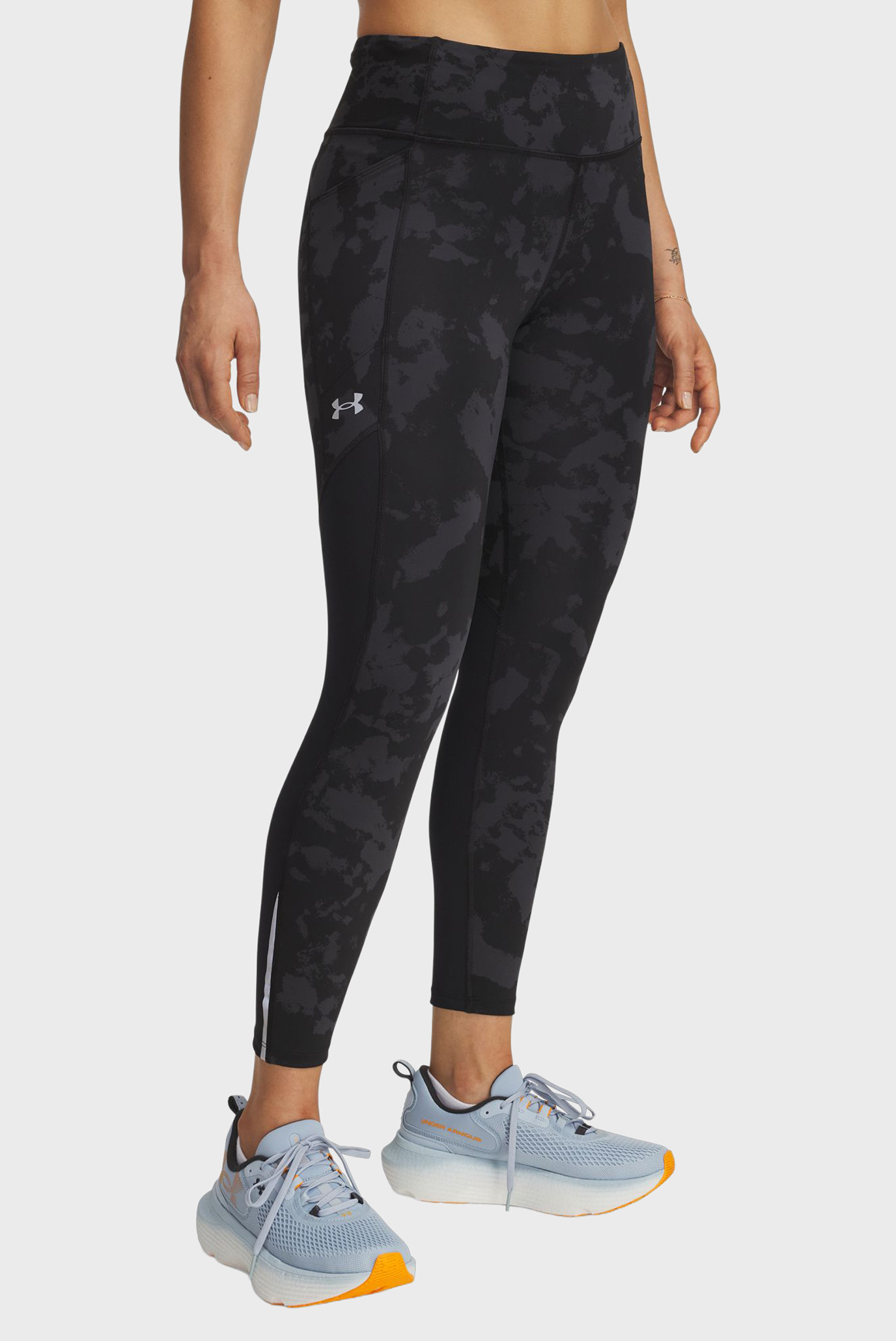 Женские темно-серые тайтсы с узором UA Launch Ankle Print Tights Серый L Under Armour 1369772-009 Женские темно-серые тайтсы с узором UA Launch Ankle Print Tights Серый L Under Armour 1369772-009