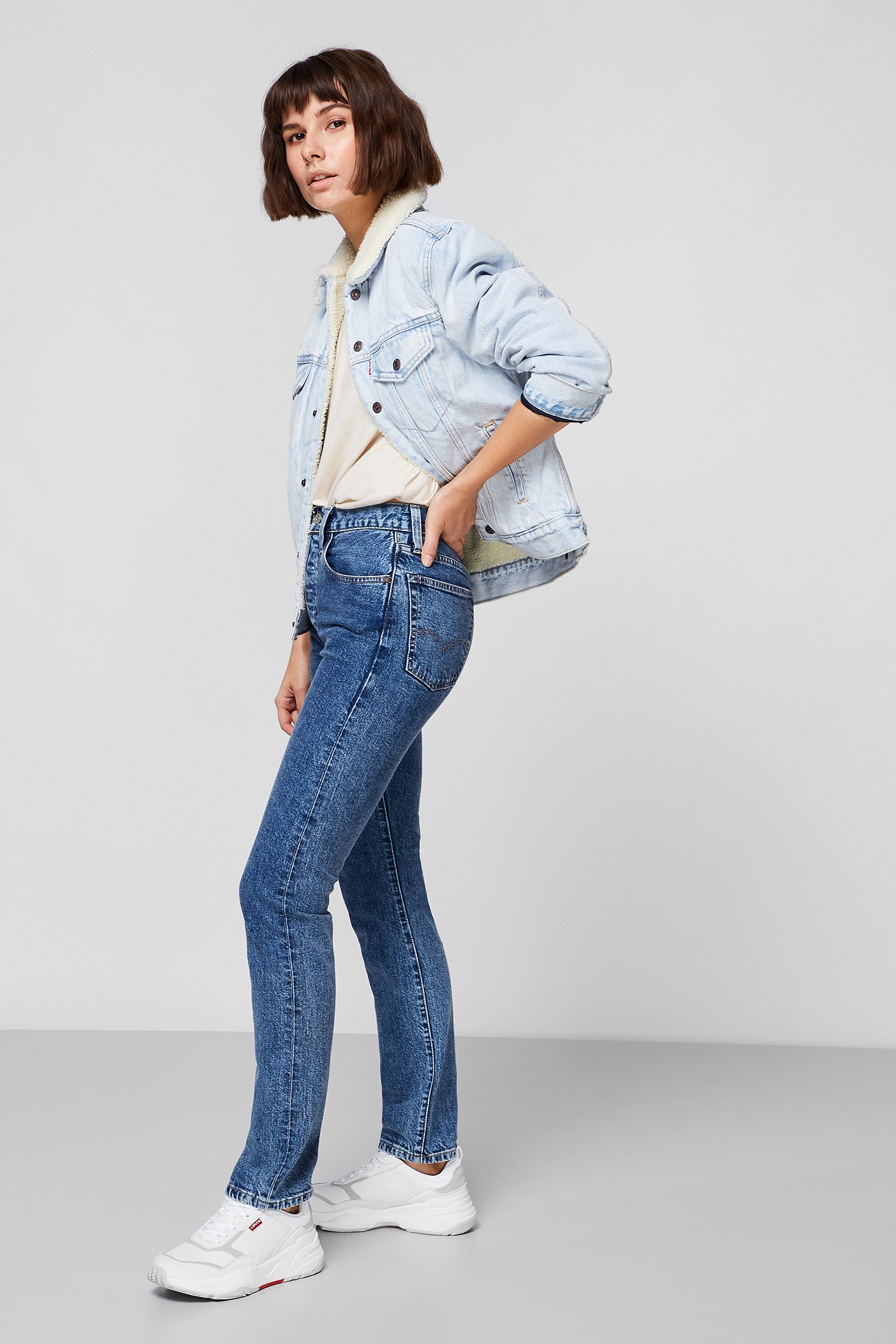 Жіноча блакитна джинсова куртка Angelov Custom 1