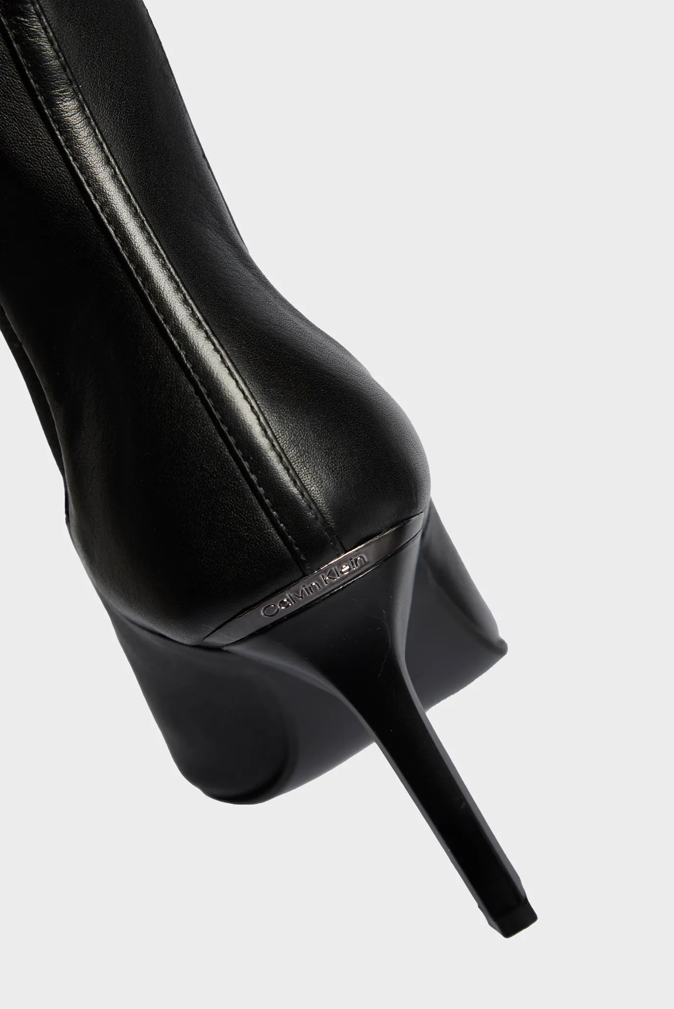 Женские черные кожаные ботильоны GEO STILETTO 2