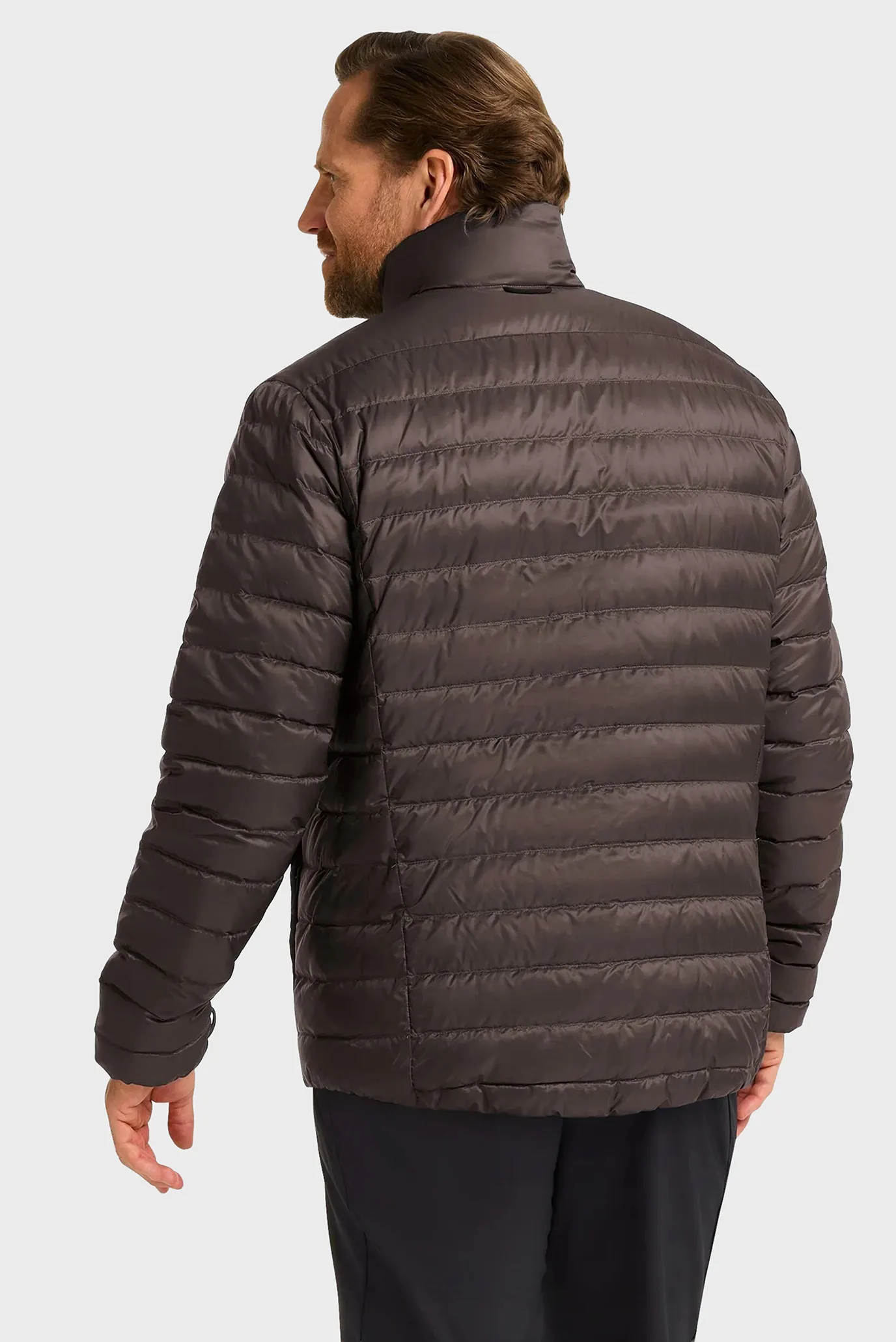 Мужской темно-коричневый пуховик 3