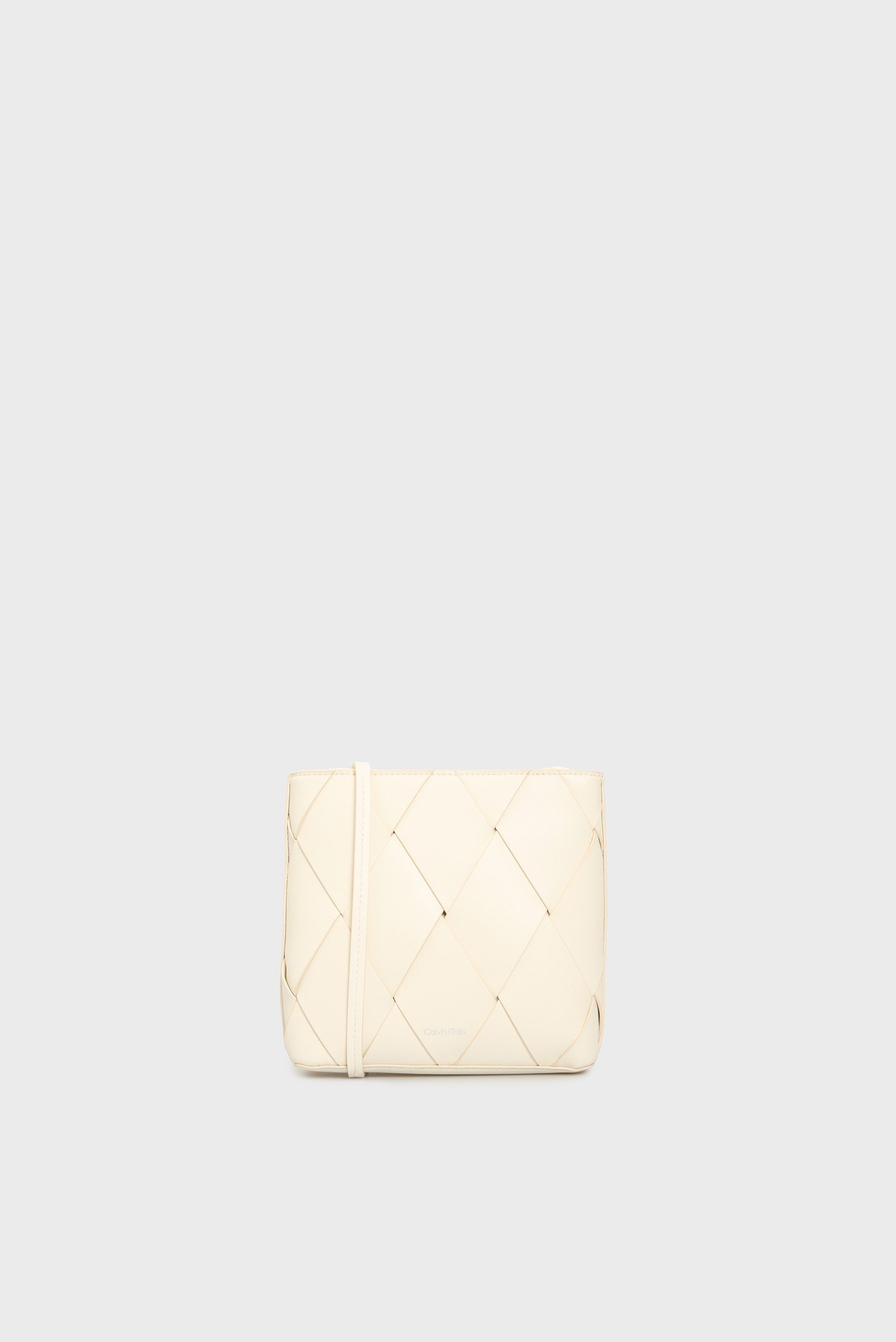 Женская белая сумка CK WOVEN SQUARE CROSSBODY Белый ONESIZE Calvin Klein K60K612991 Женская белая сумка CK WOVEN SQUARE CROSSBODY Белый ONESIZE Calvin Klein K60K612991