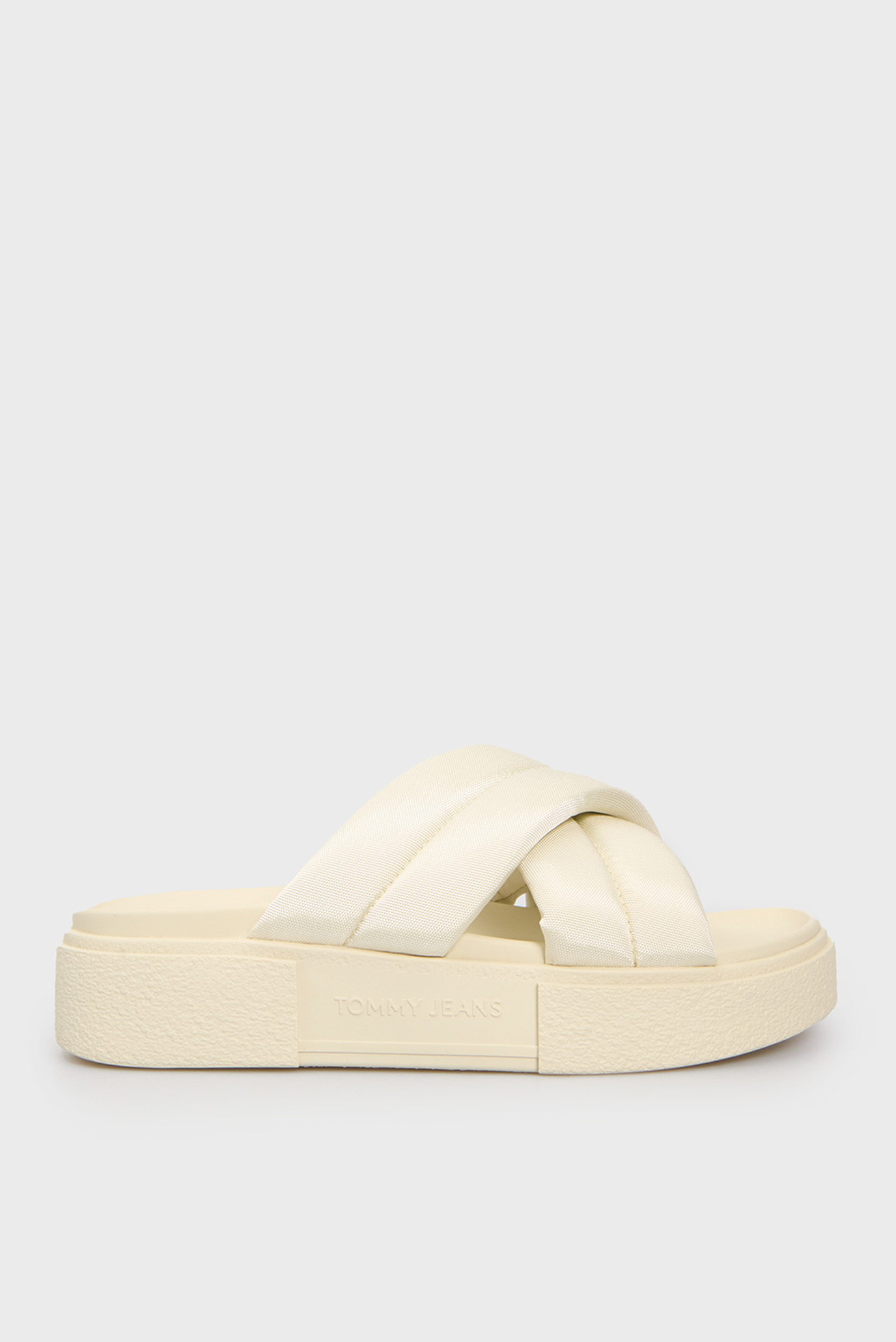 Женские белые слайдеры FLATFORM Белый 36 Tommy Jeans EN0EN02775 Женские белые слайдеры FLATFORM Белый 36 Tommy Jeans EN0EN02775
