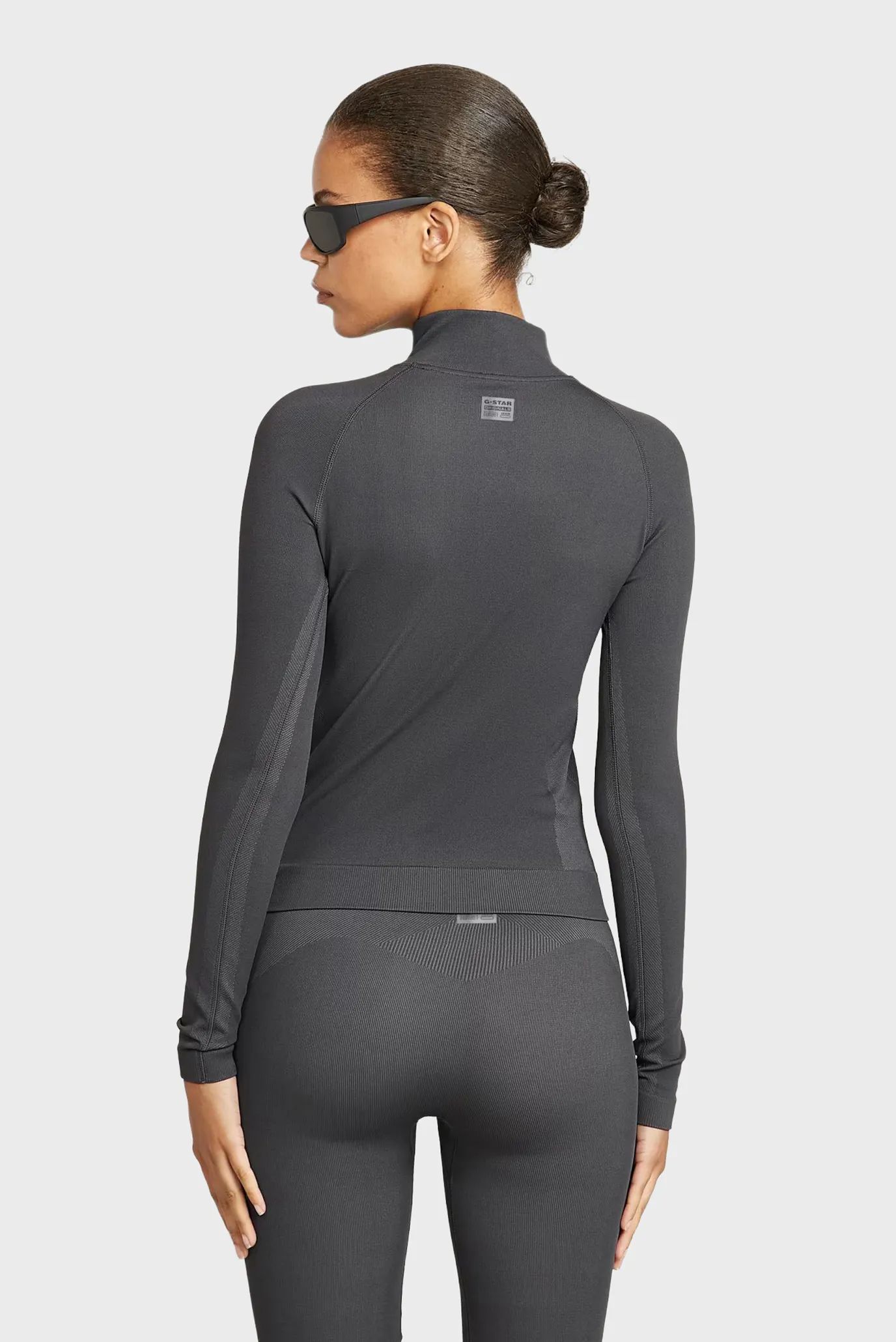 Жіночий сірий лонгслів Seamless 2