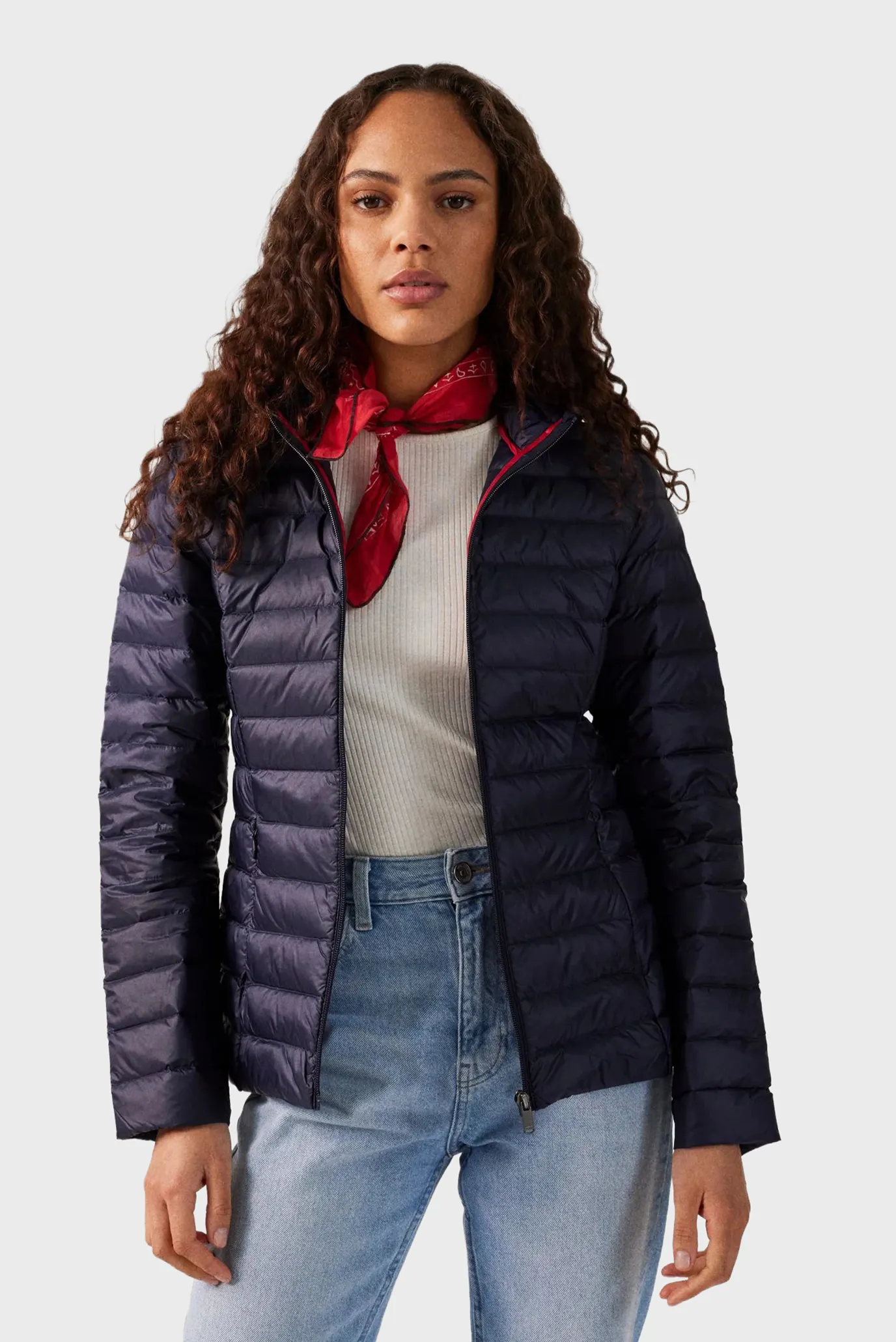 Жіночий темно-синій пуховик 1