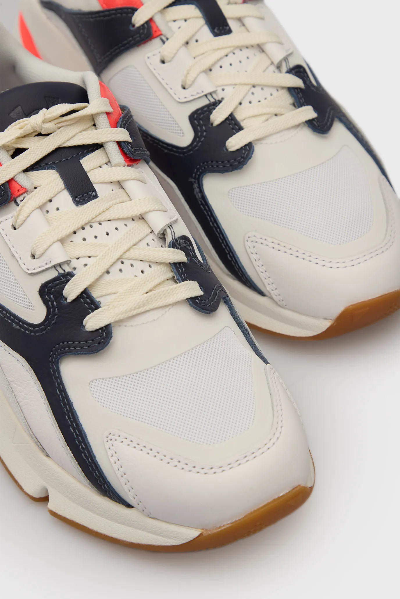 Білі шкіряні кросівки UA Forge 96 LEATHER reissue 2