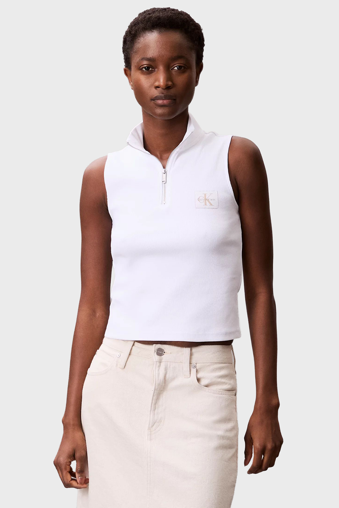 Женский белый топ A- WOVEN LABEL Белый L Calvin Klein Jeans LV047C909G Женский белый топ A- WOVEN LABEL Белый L Calvin Klein Jeans LV047C909G