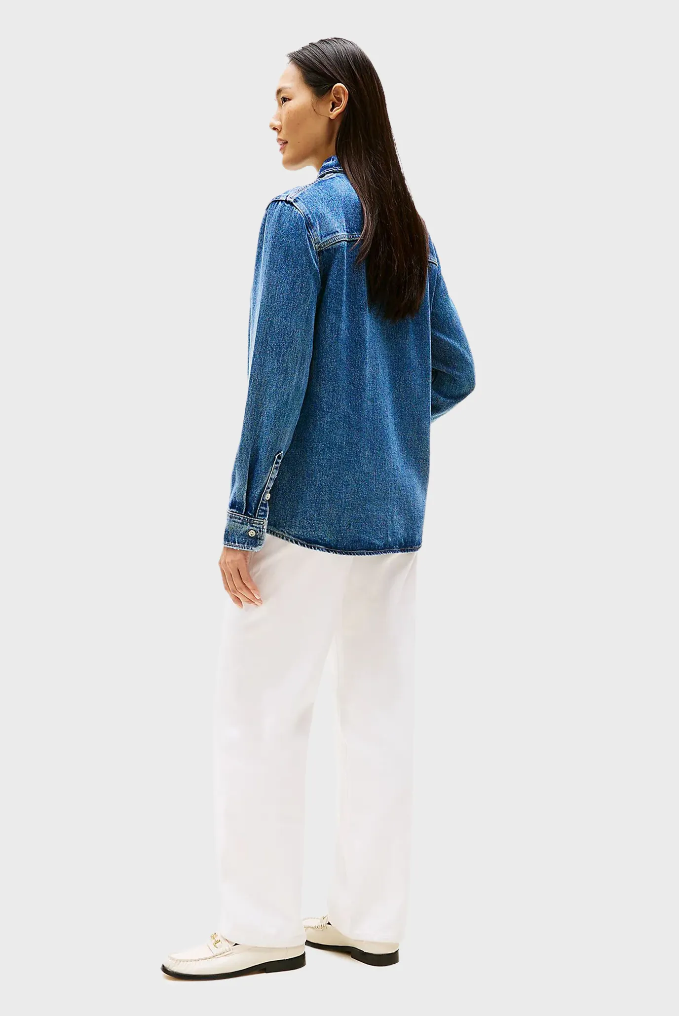 Женская синяя джинсовая рубашка 3