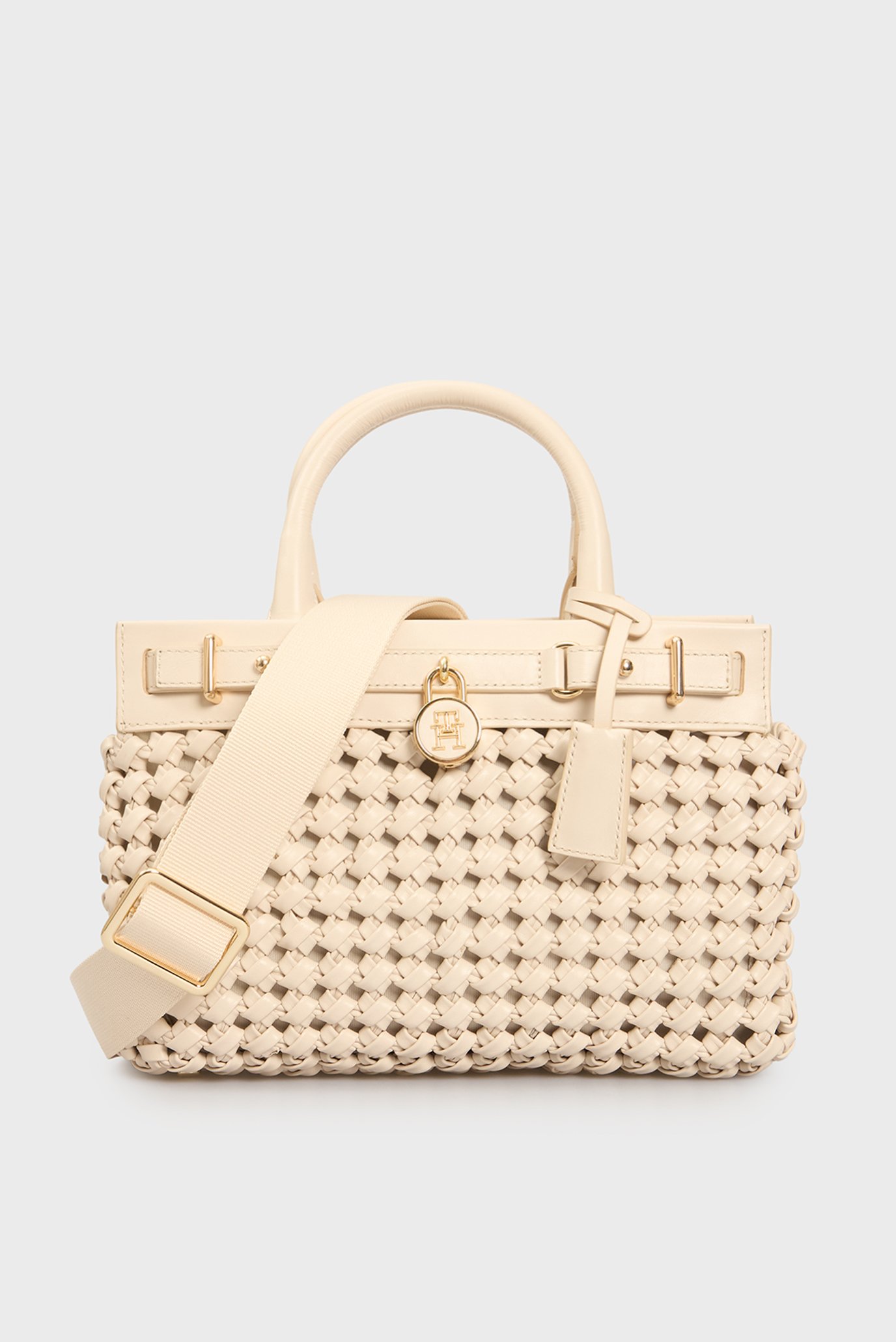 Женская белая кожаная сумка AMERICAN ICON MINI TOTE LE WO Белый ONESIZE Tommy Hilfiger AW0AW17395 Женская белая кожаная сумка AMERICAN ICON MINI TOTE LE WO Белый ONESIZE Tommy Hilfiger AW0AW17395