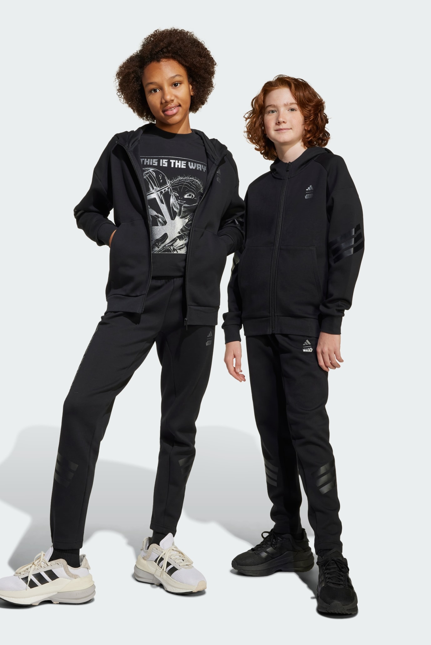 Детские черные спортивные брюки 
adidas x Star Wars The Mandalorian™ Kids 1