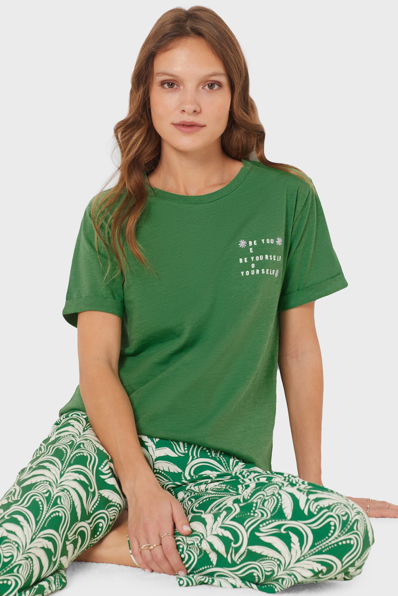 Жіноча зелена футболка VELY 1