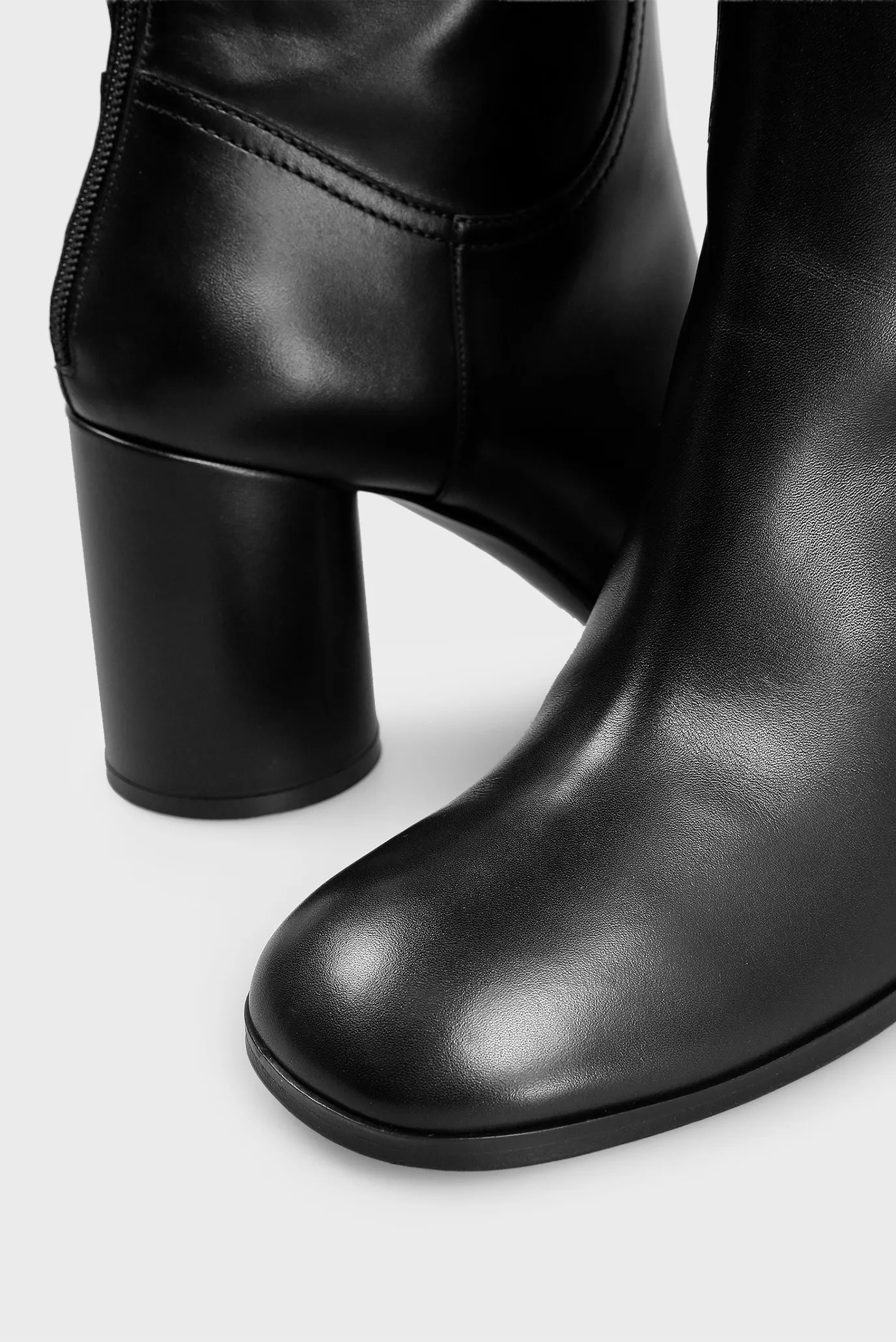 Женские черные кожаные ботильоны 2