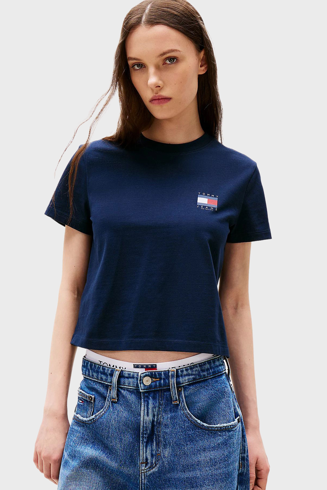 Женская темно-синяя футболка TJW REG SH TOMMY US FLAG SS Синий M Tommy Jeans DW0DW21423 Женская темно-синяя футболка TJW REG SH TOMMY US FLAG SS Синий M Tommy Jeans DW0DW21423