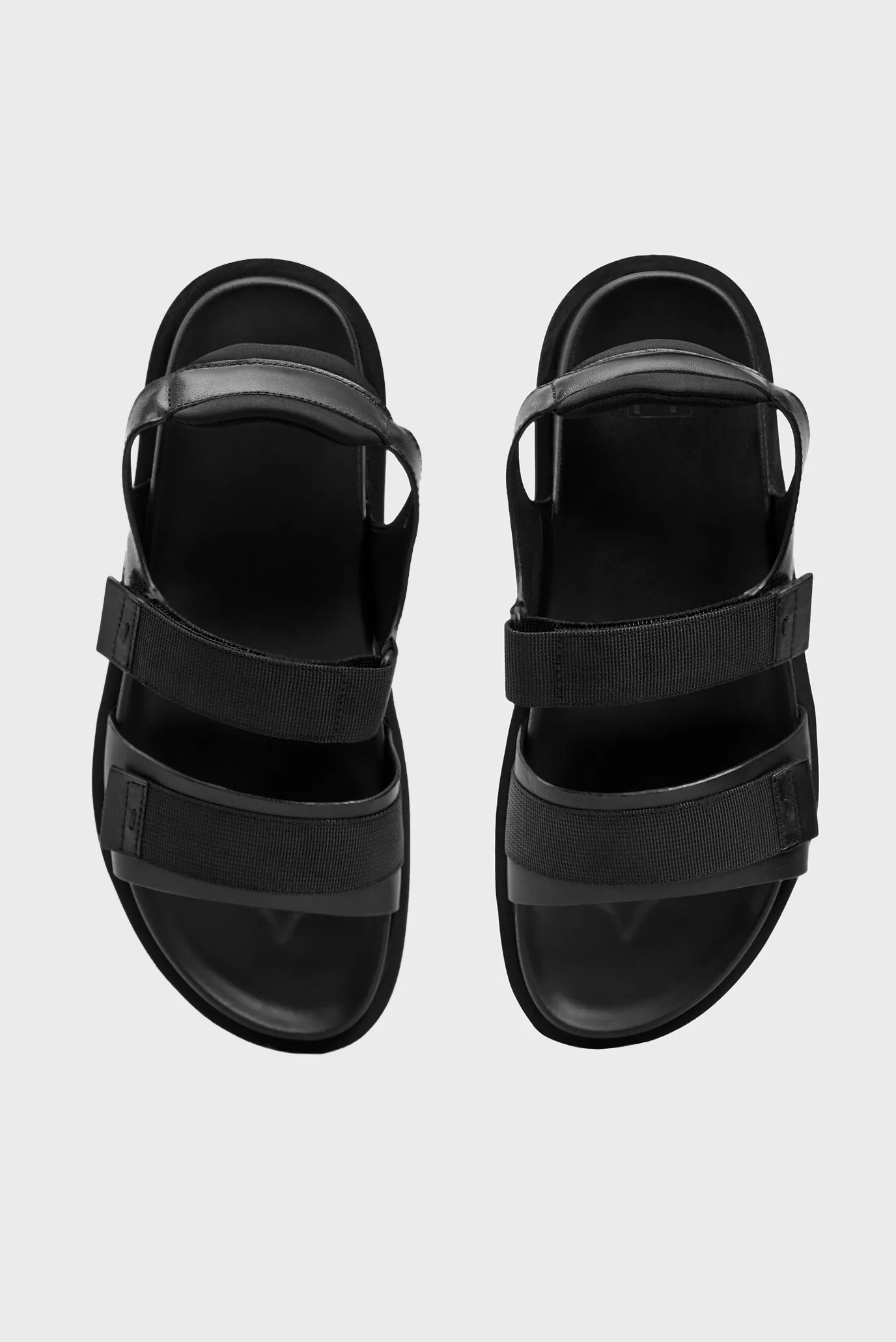 Чоловічі чорні шкіряні сандалі 4