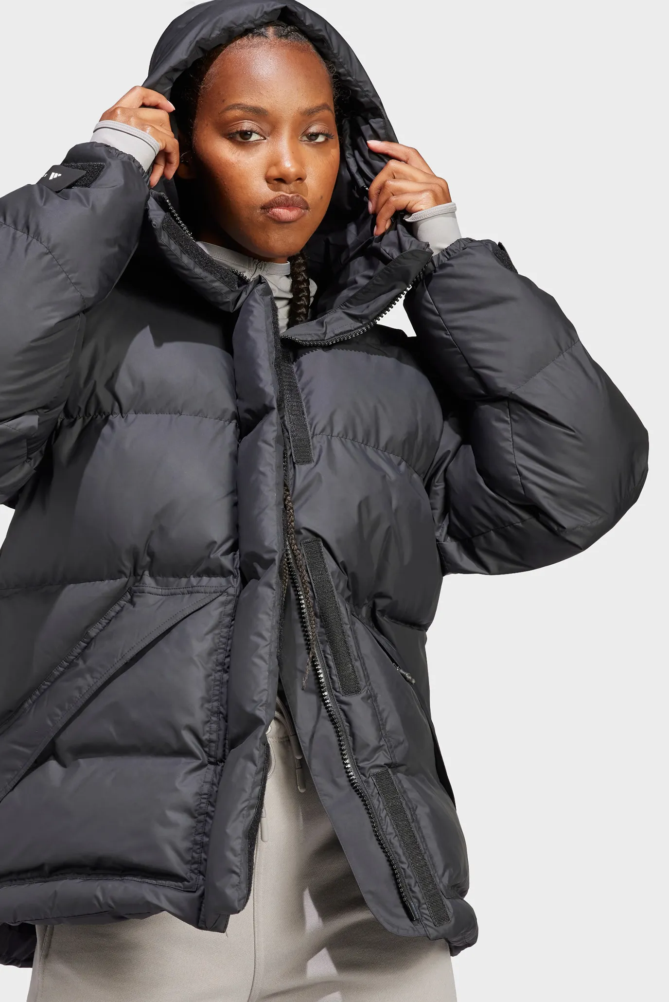 Жіноча чорна куртка adidas by Stella McCartney Padded Mid-Length