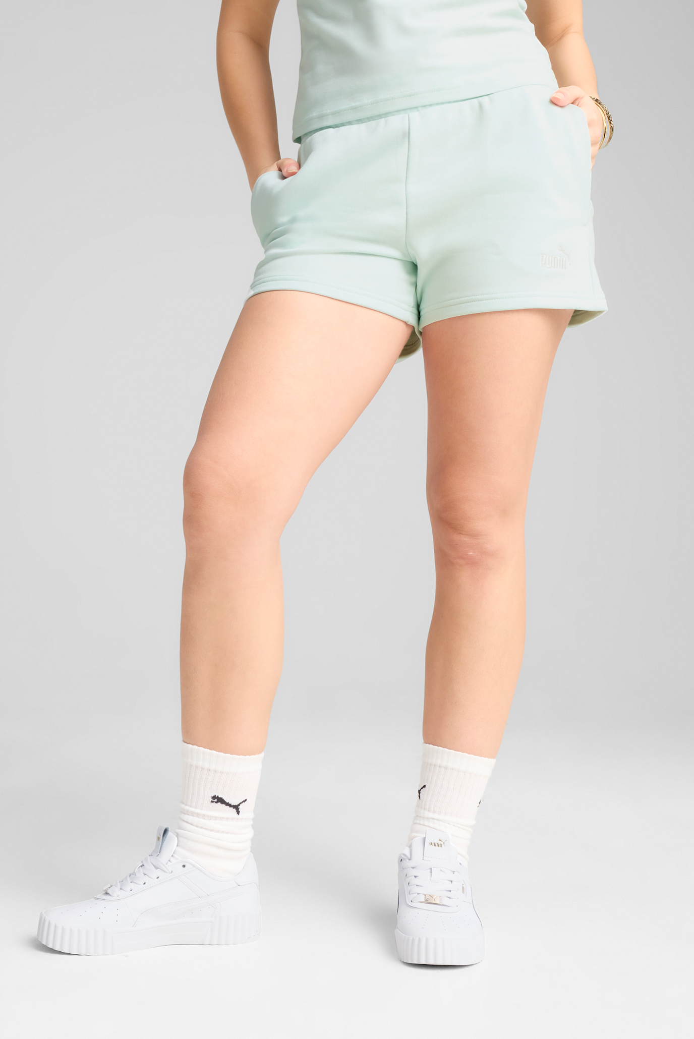 Жіночі м'ятні шорти ESS Small No. 1 Logo 4'' Shorts Women 1