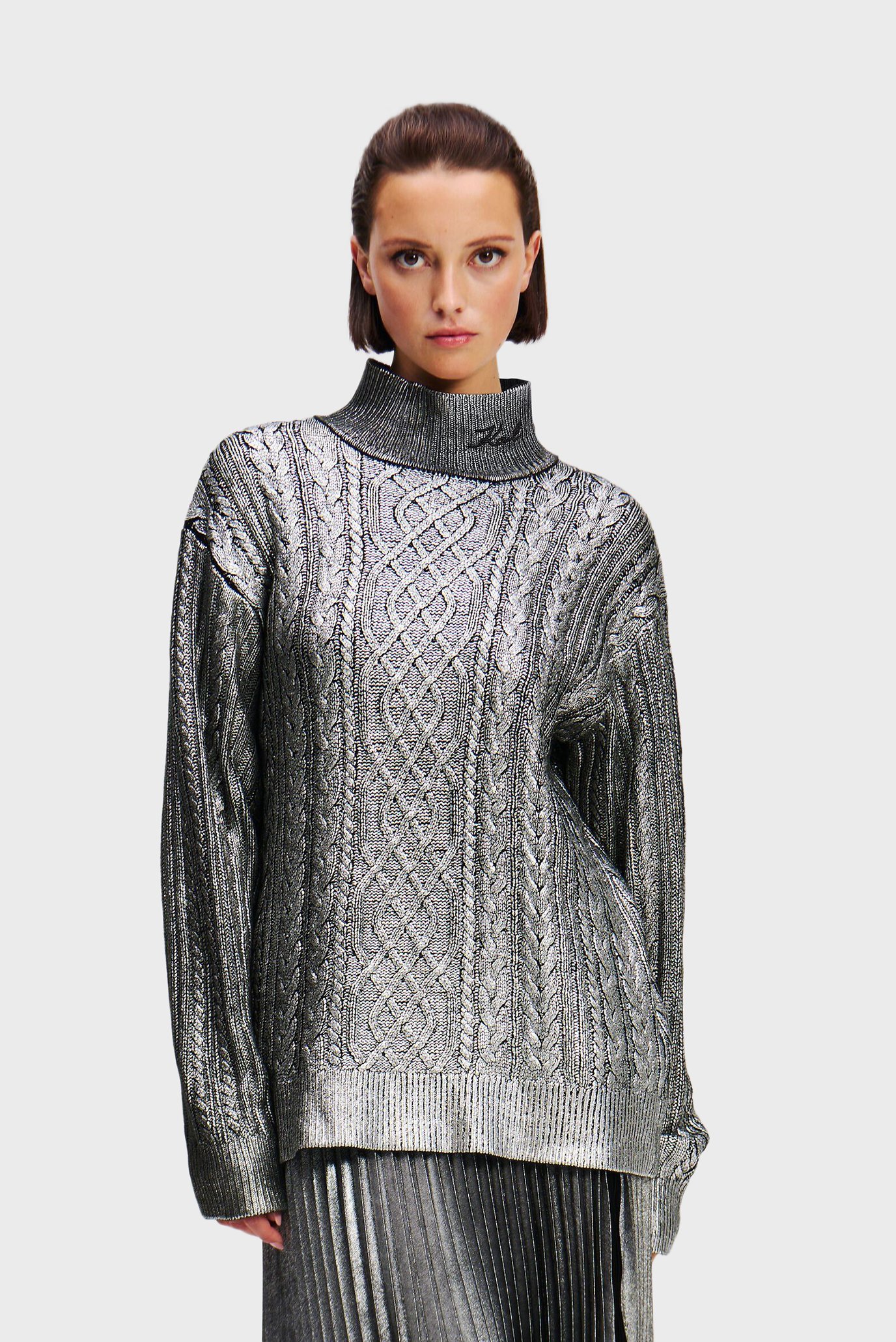 Жіночий сріблястий светр CABLE KNIT SWEATER 1