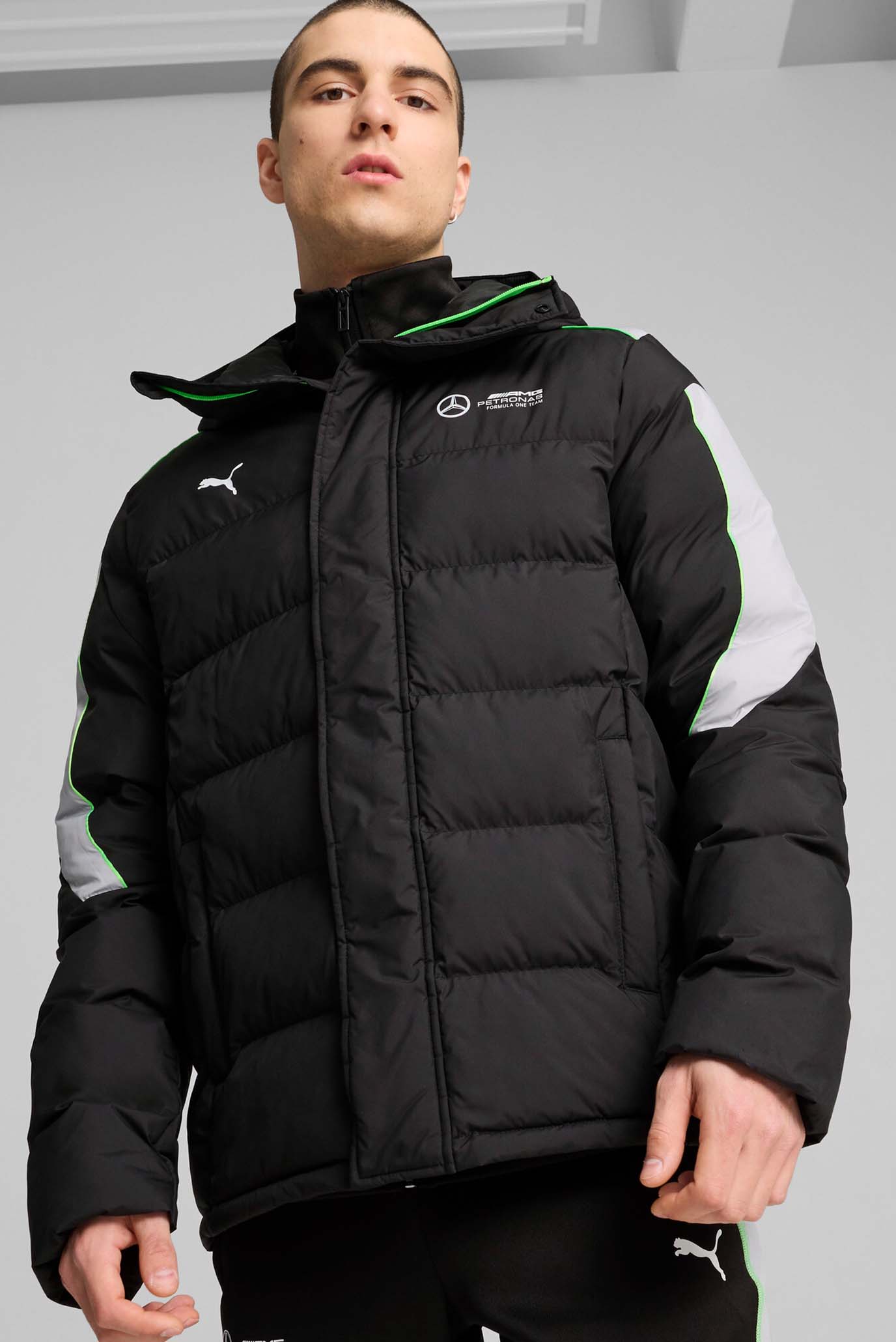 Чоловіча чорна куртка Mercedes-AMG Petronas F1® MT7+ Ecolite Padded Jacket Men 1