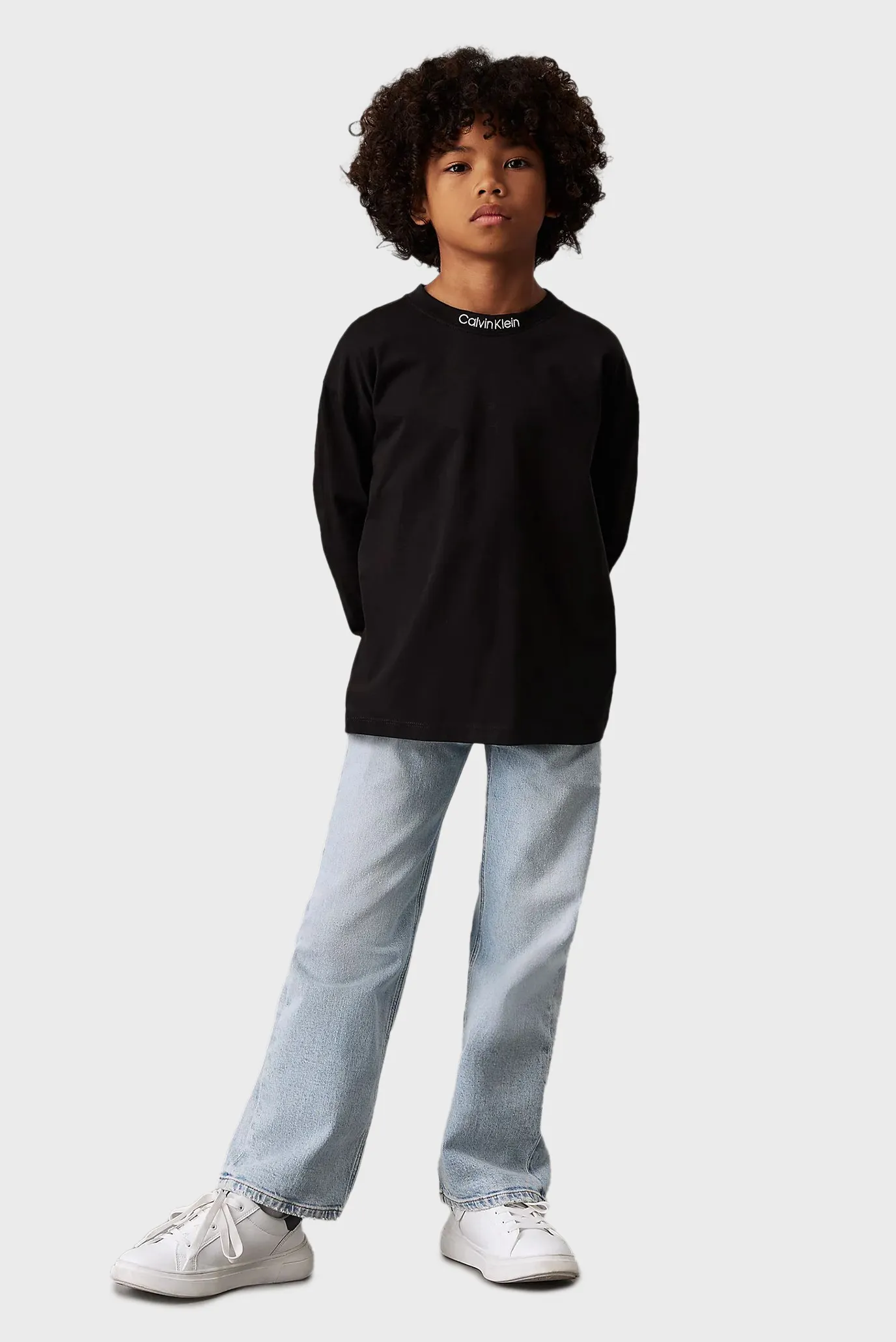 Дитячий чорний лонгслів EMBRO. CK LOGO 2