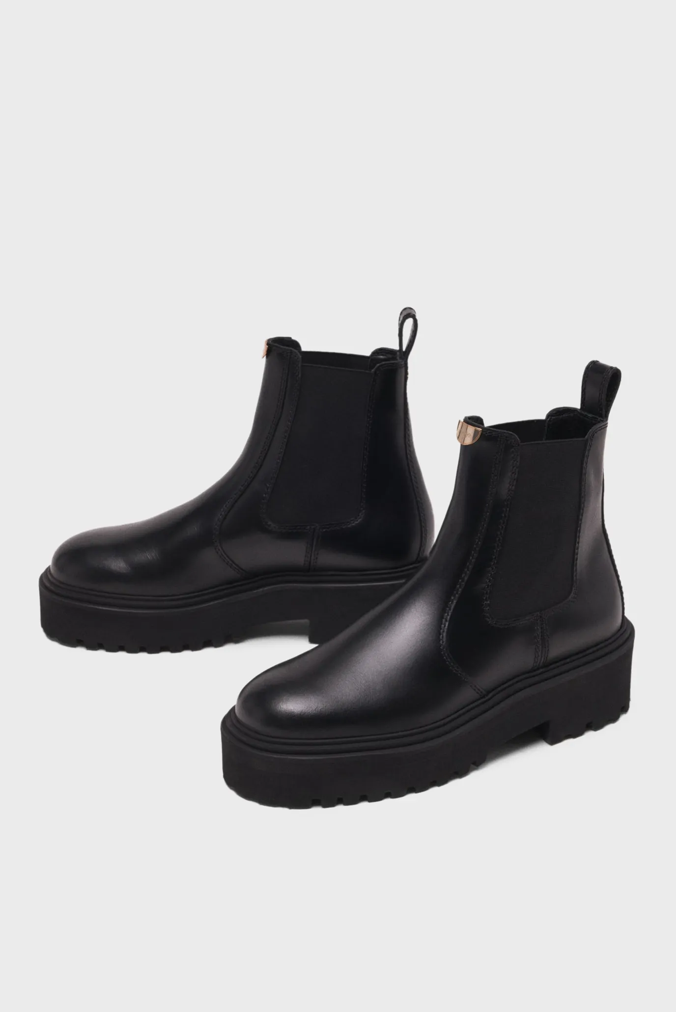 Жіночі чорні шкіряні челсі 2