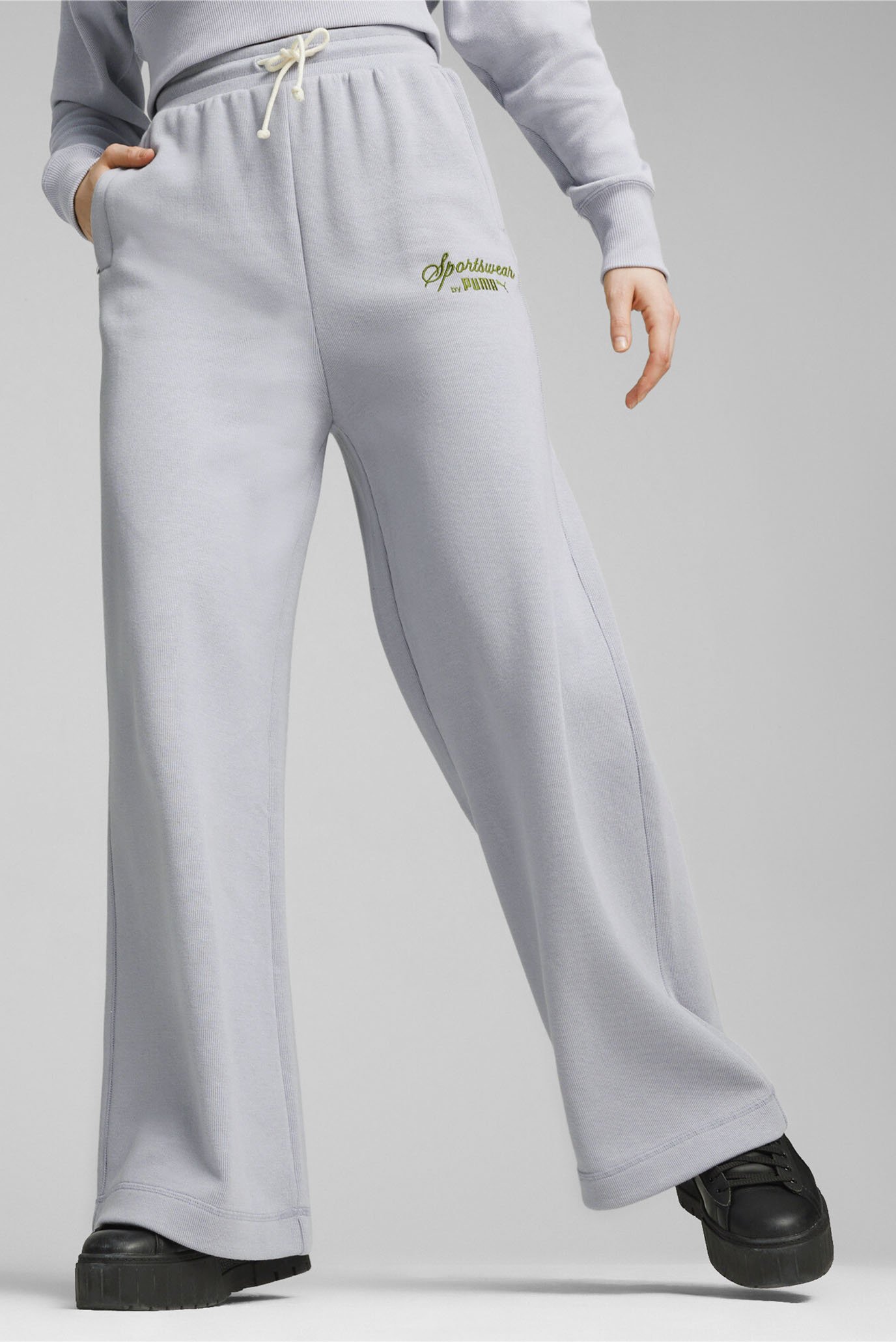 Женские серые брюки CLASSICS+ Women's Relaxed Sweat Pants 1