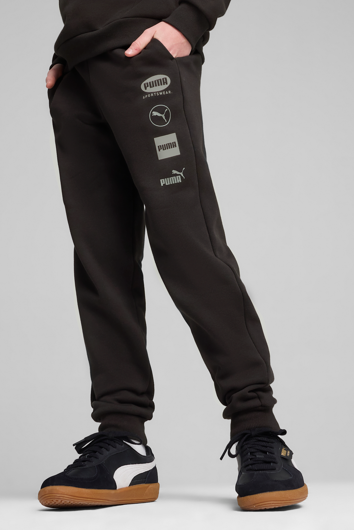 Детские черные спортивные штаны PUMA POWER Graphic Pants Youth 1