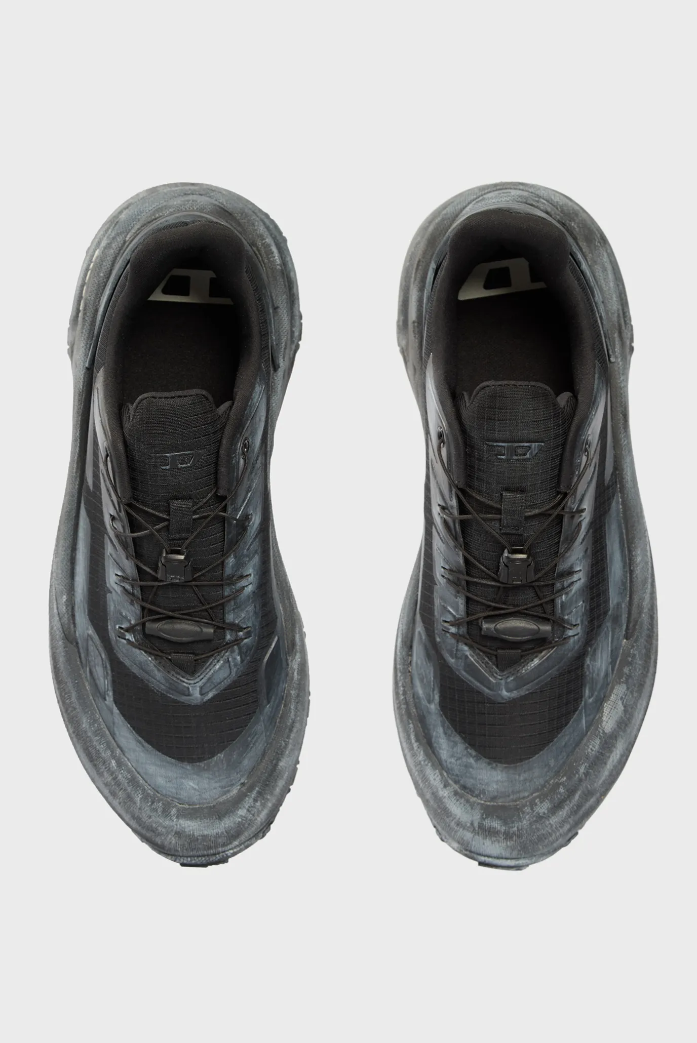 Чоловічі темно-сірі кросівки D-CAGE RUNNER 4