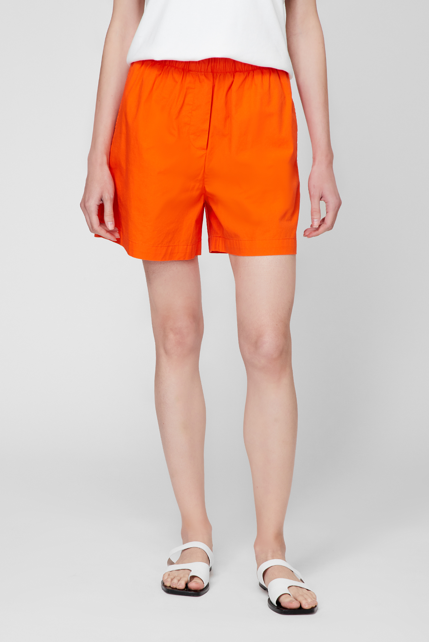 Женские оранжевые шорты 1