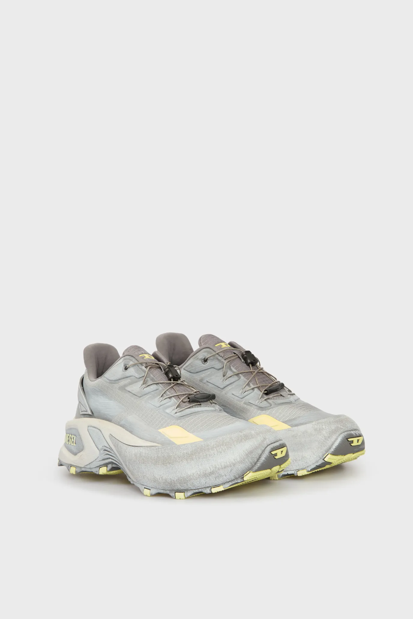 Чоловічі сірі кросівки D-CAGE RUNNER 3