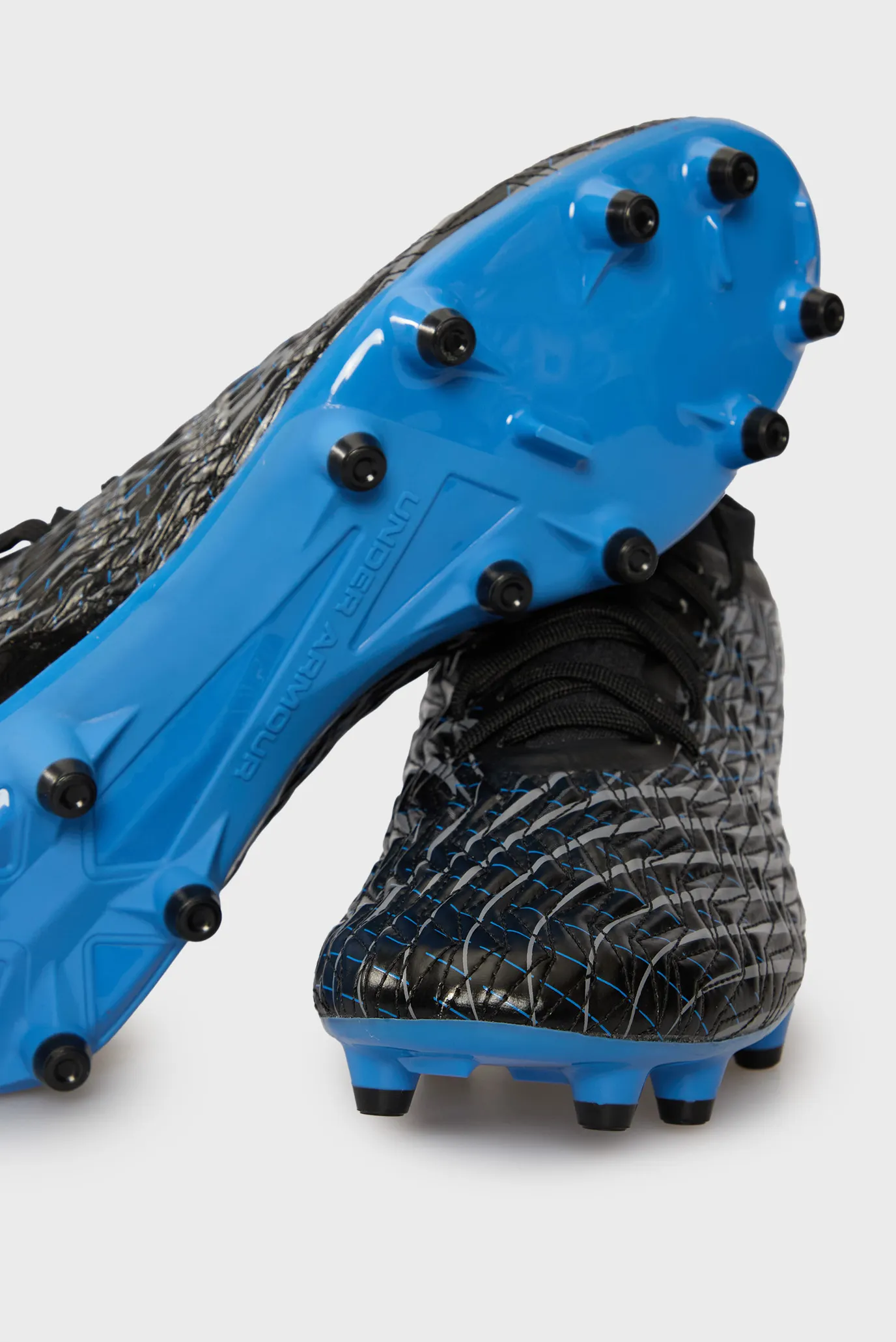 Чорні бутси з візерунком UA U Magnetico Pro 5 FG 2
