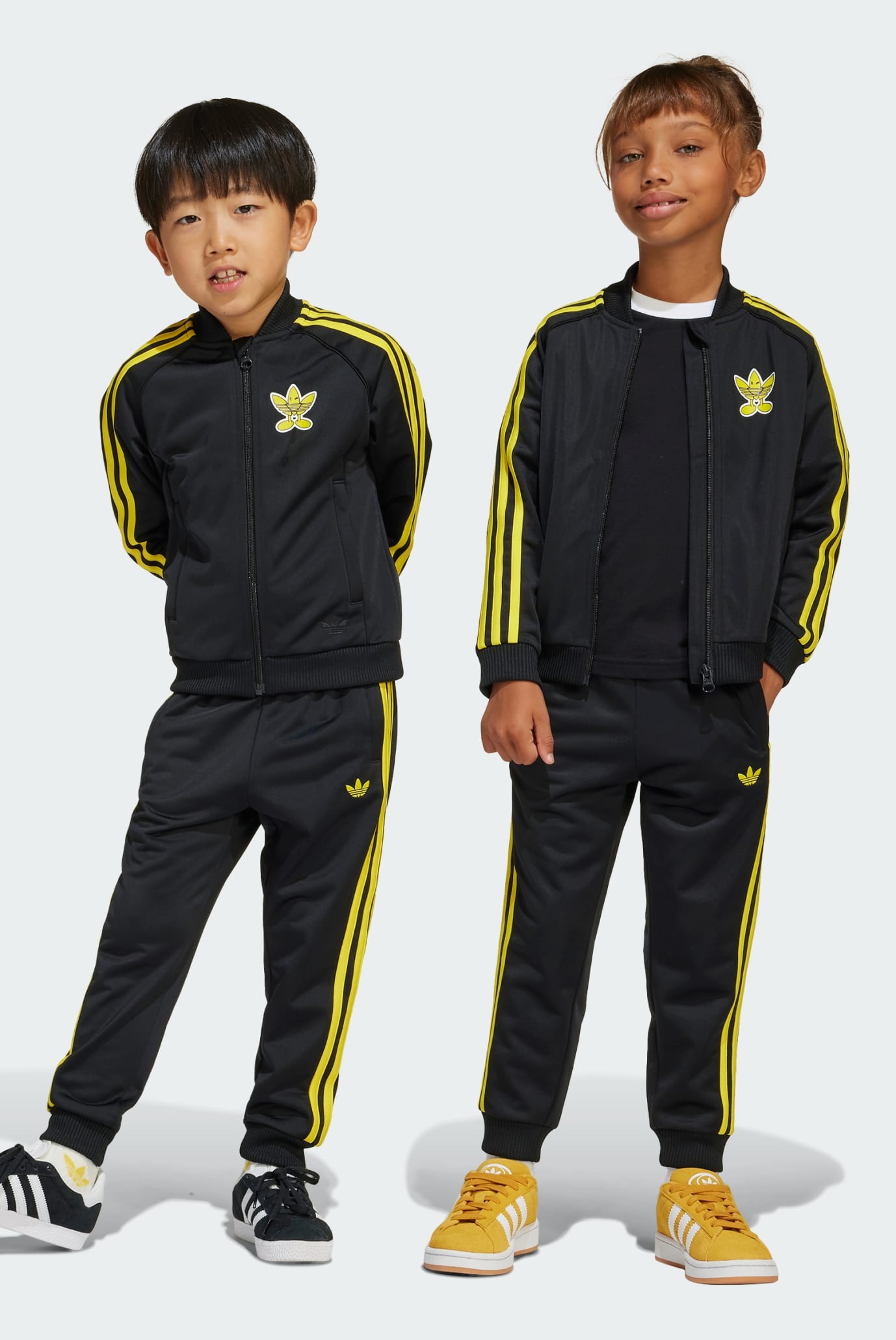 Детский черный спортивный костюм (спортивная кофта, брюки) adidas Originals x Smiley World SST Kids 1