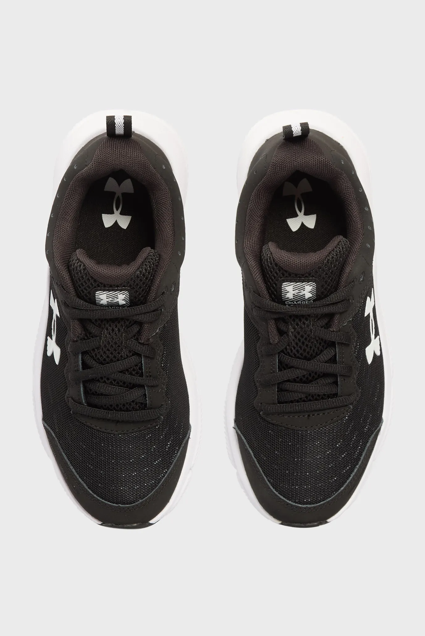 Дитячі чорні кросівки UA BGS Assert 10 4