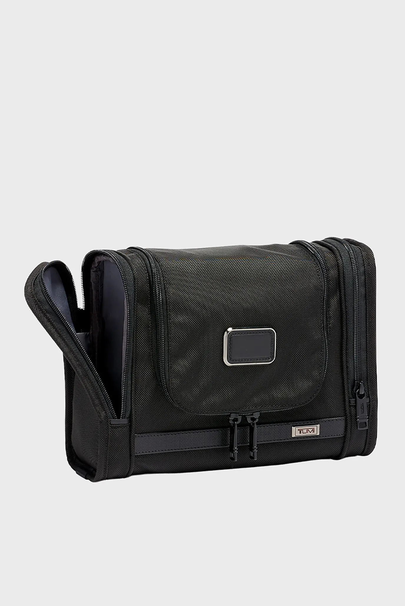 Чорна косметичка ALPHA 2