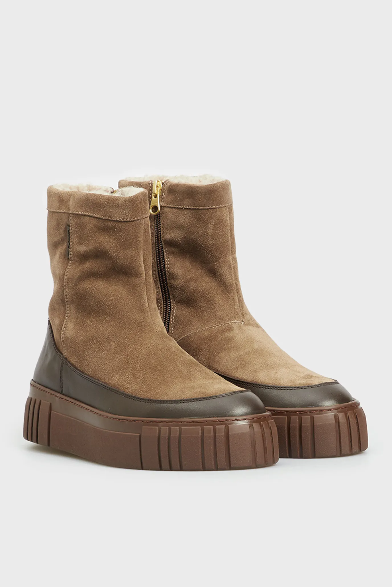 Жіночі коричневі замшеві напівчоботи Snowmont 3
