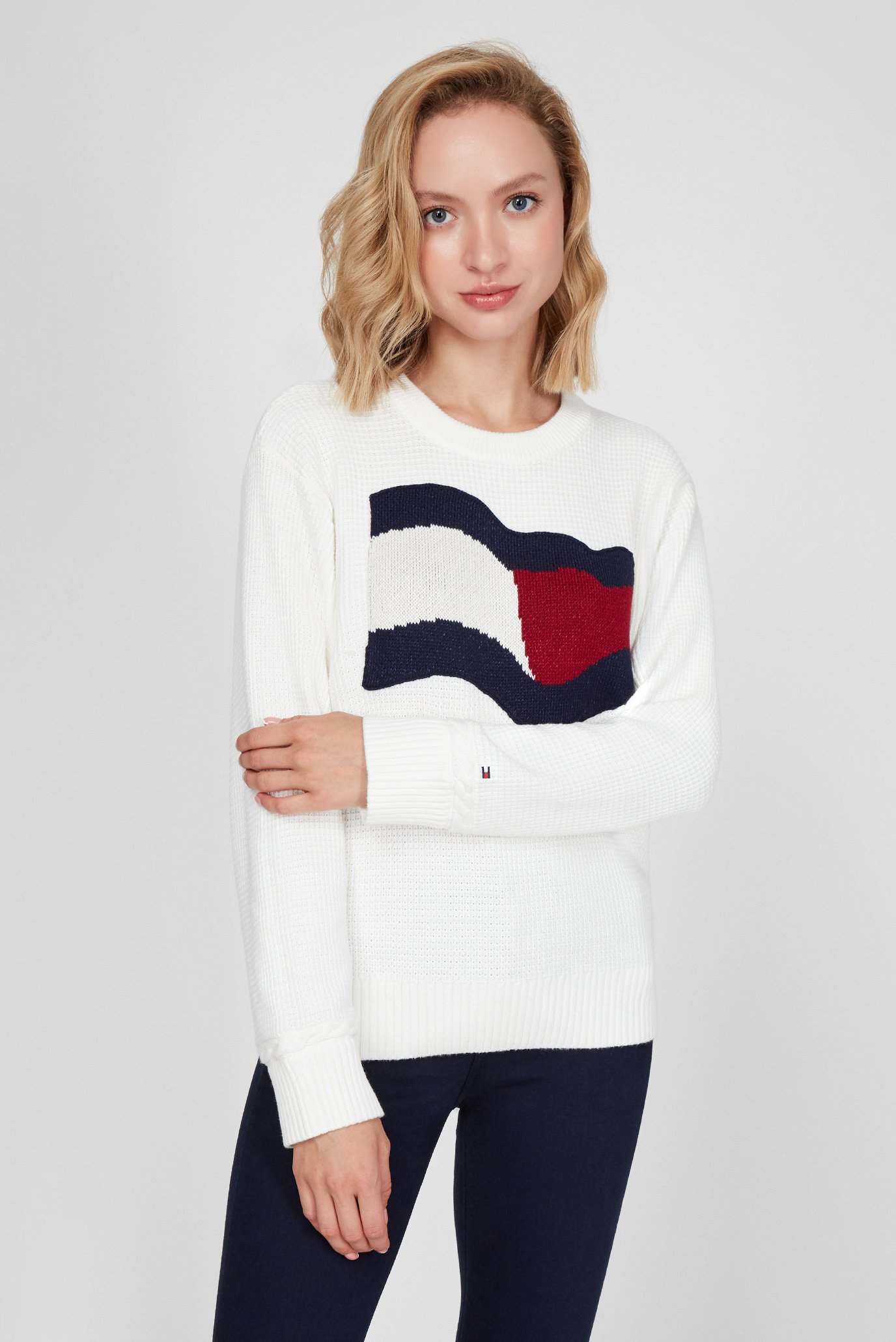 Жіночий білий светр 1