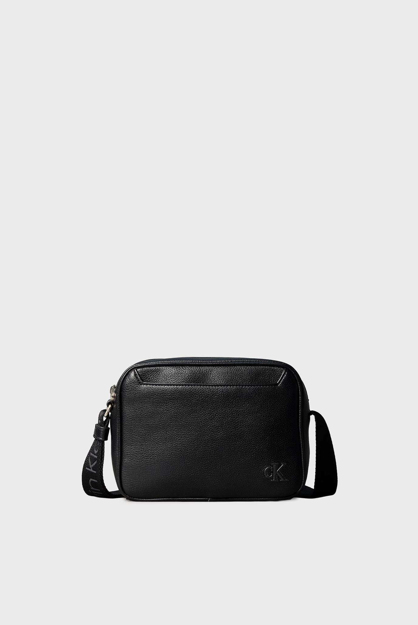 Мужская черная сумка CARGO Черный ONESIZE Calvin Klein LV04D3129G Мужская черная сумка CARGO Черный ONESIZE Calvin Klein LV04D3129G