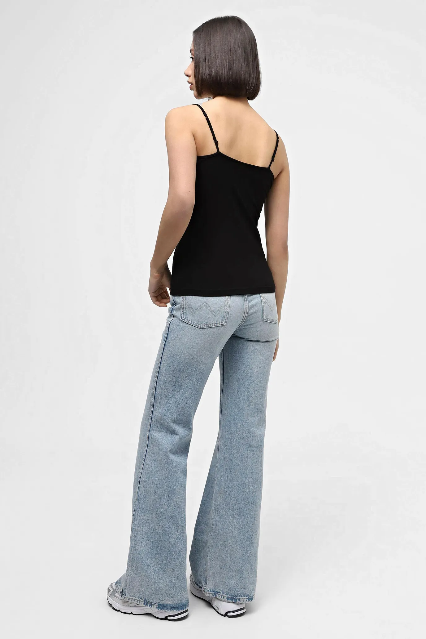 Женский черный топ 3