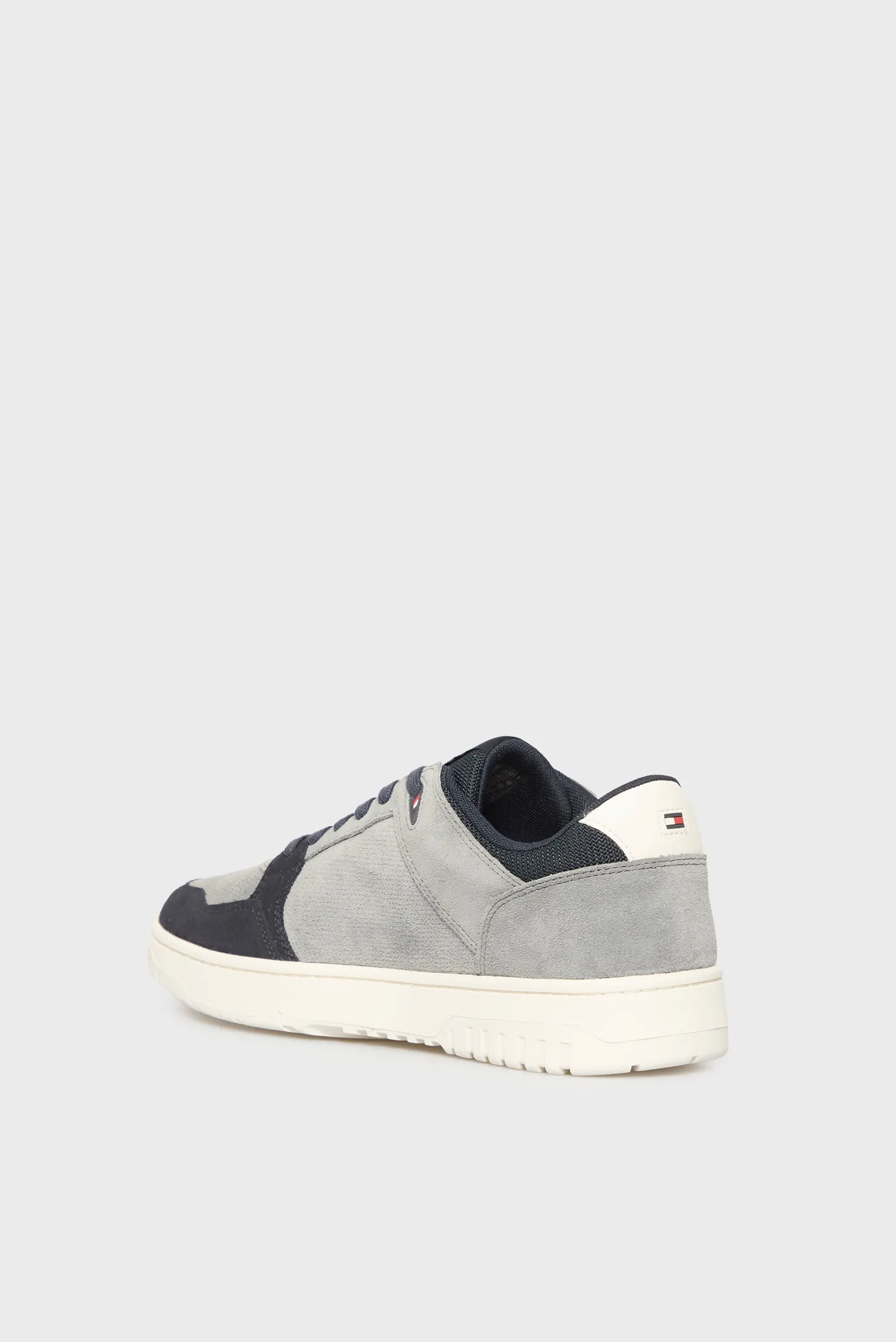 Чоловічі сірі замшеві снікерси BASKET CORE LITE 5